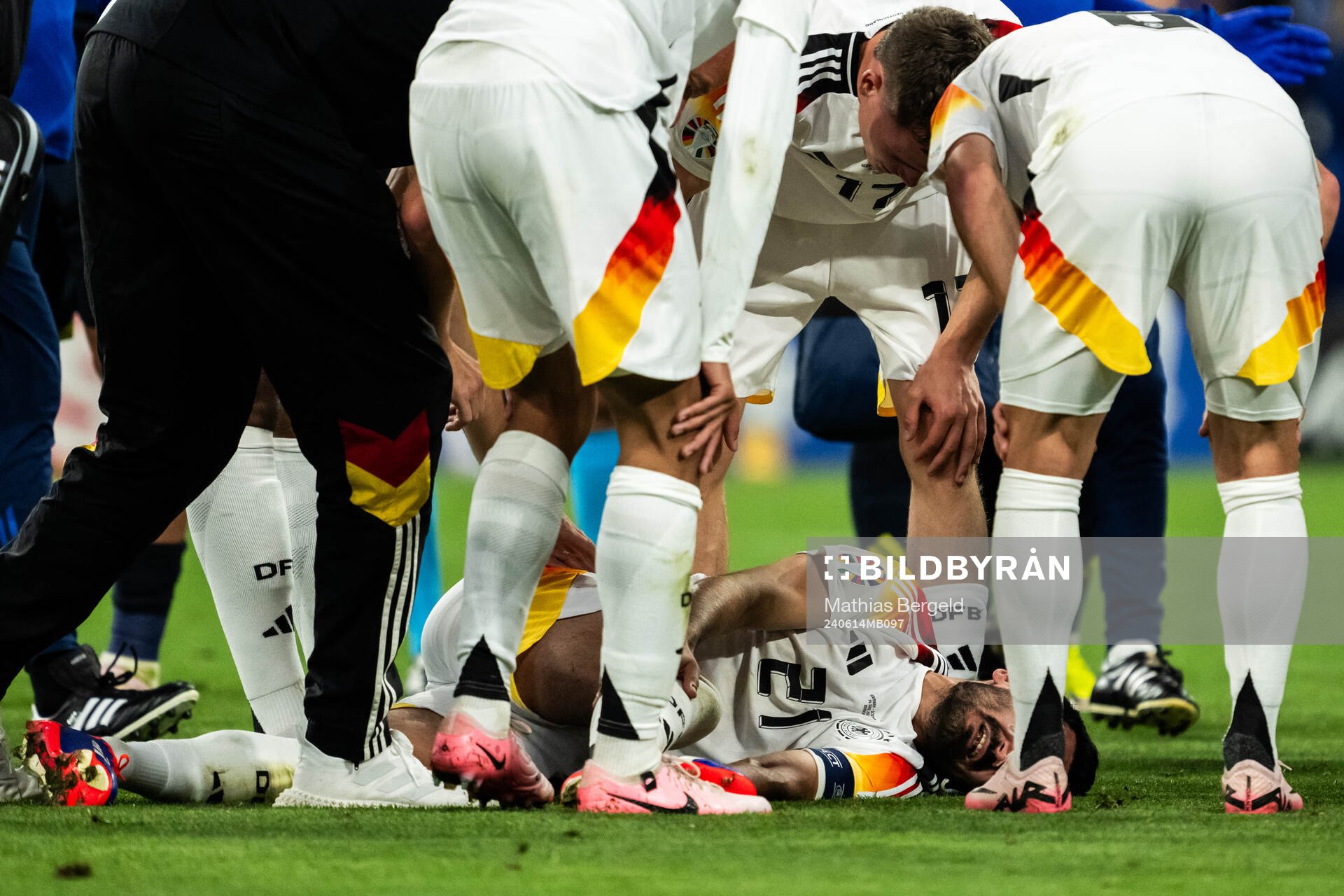 Ilkay Gündogan of Germany in pain