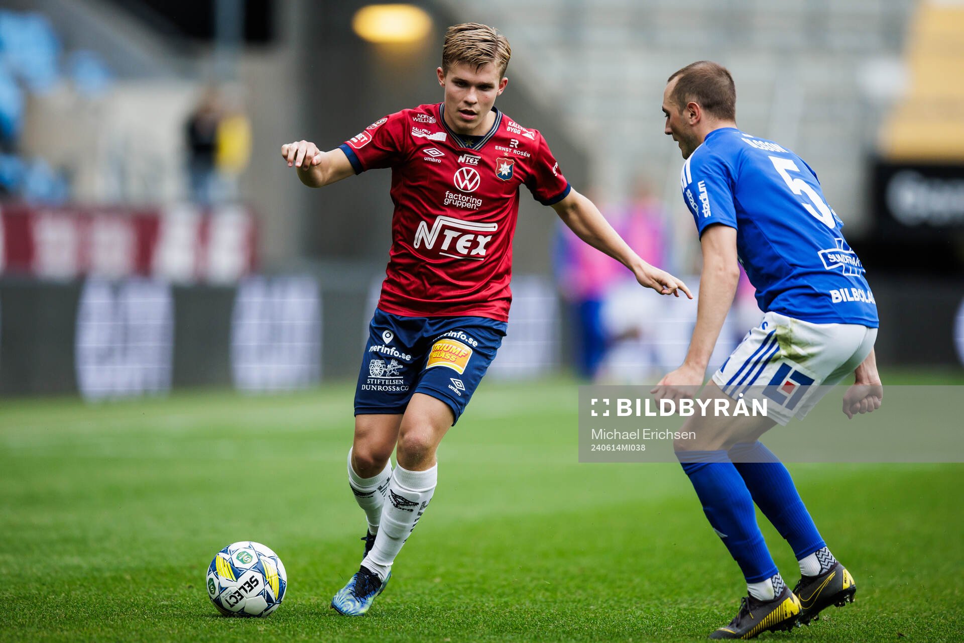 Örgrytes Isak Dahlqvist och GIF Sundsvalls Dennis Olsson
