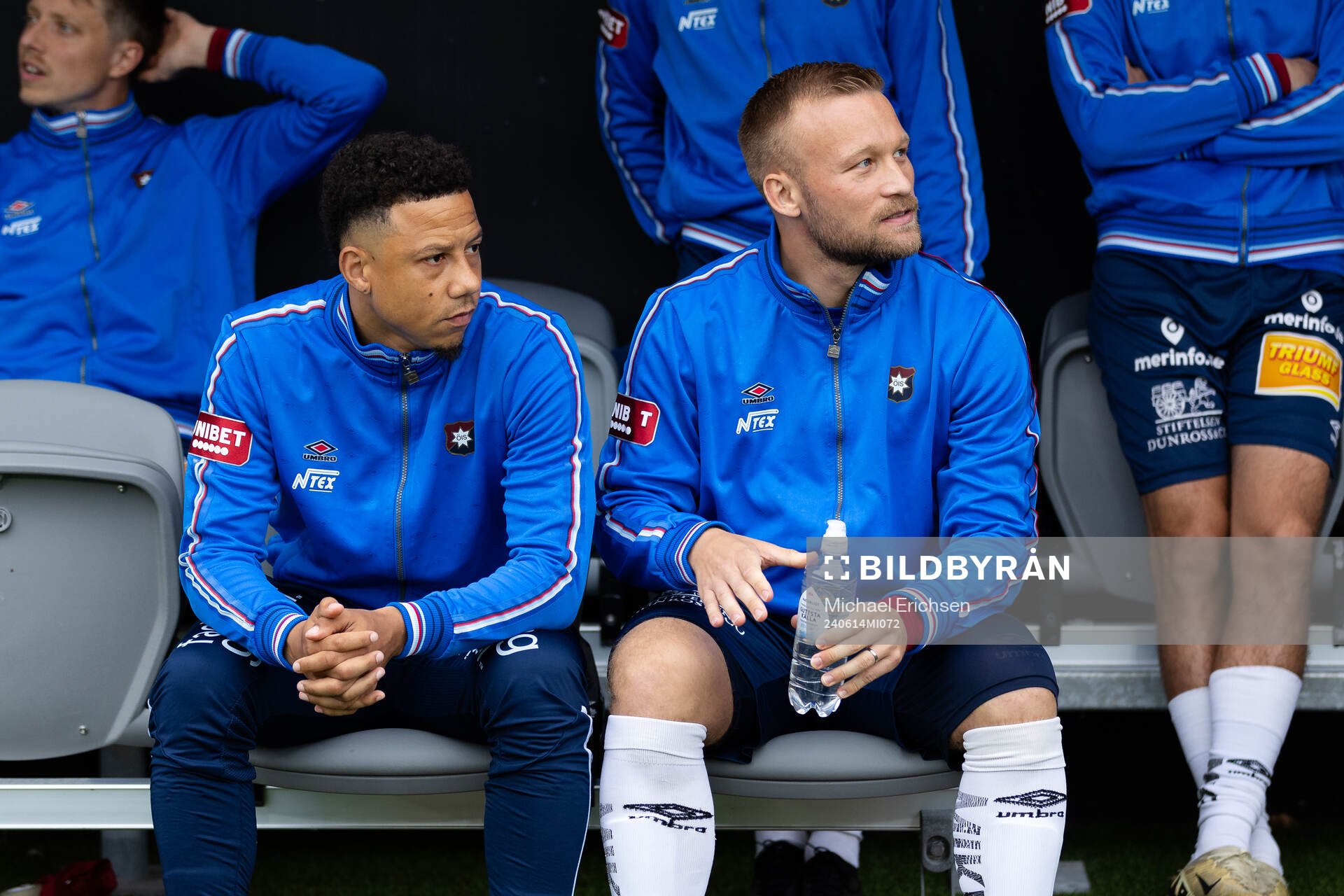 Örgrytes Tobias Sana och Nicklas Bärkroth på bänken