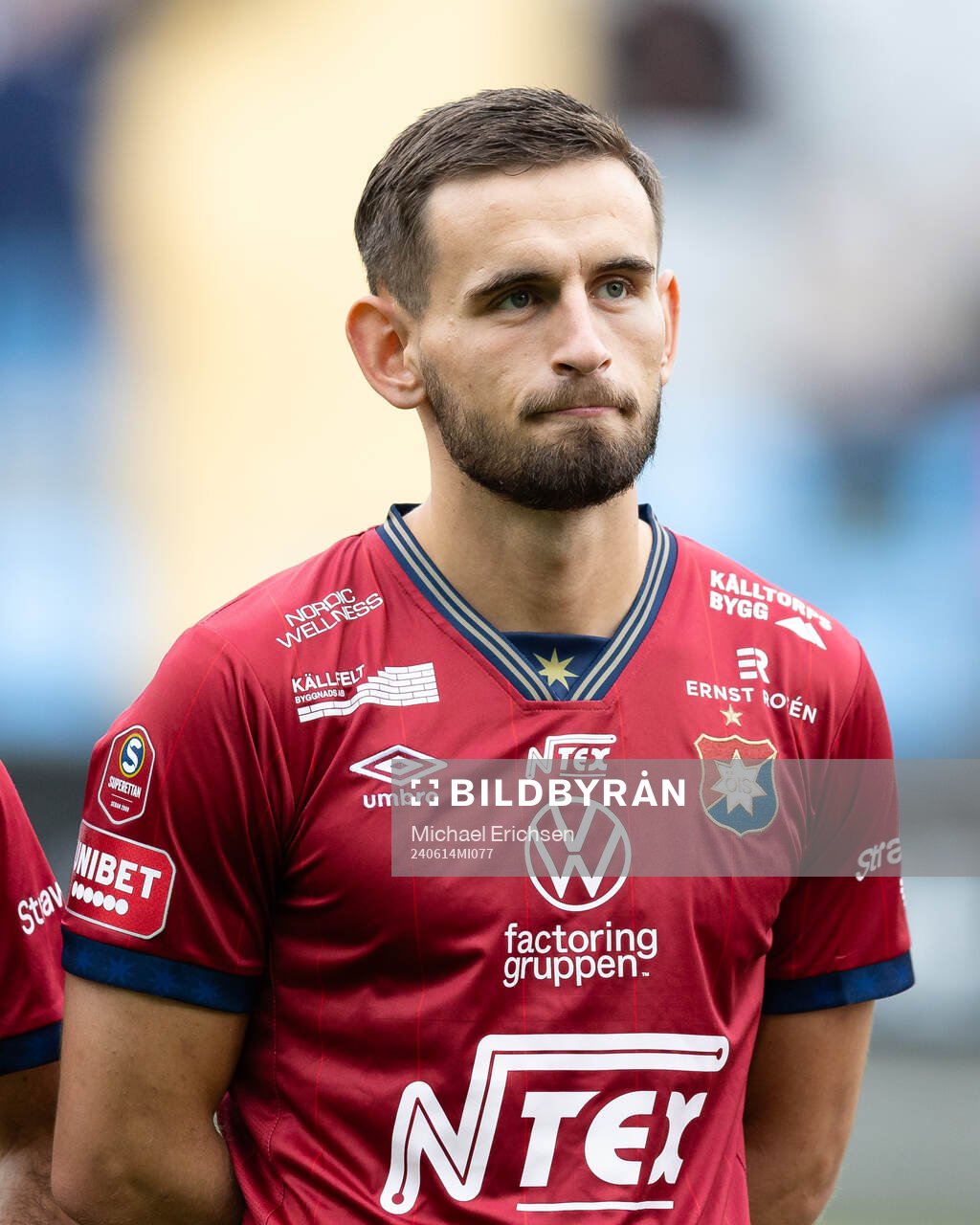 Örgrytes Erion Sadiku innan fotbollsmatchen i Superettan