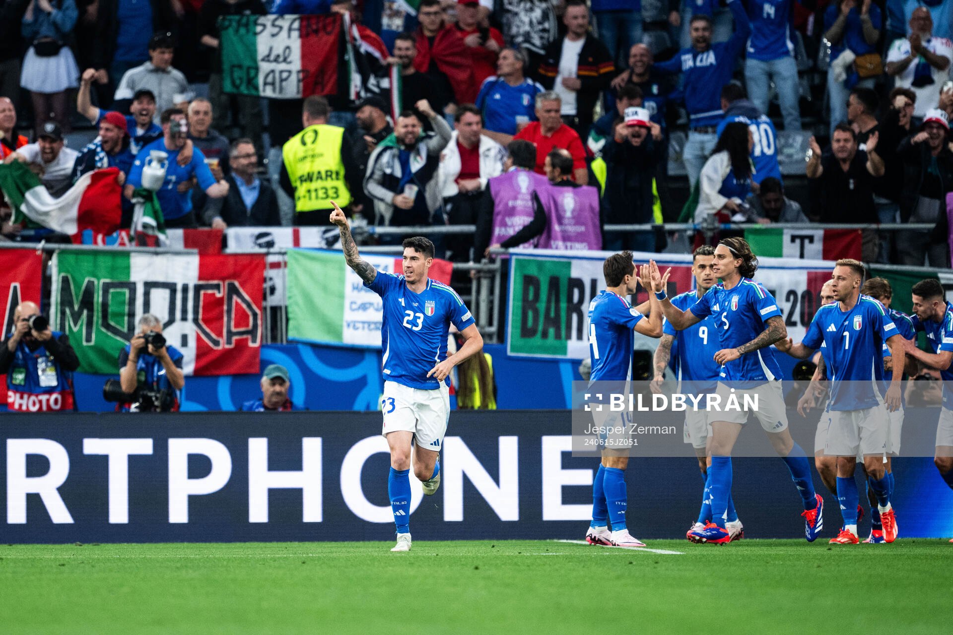 Alessandro Bastoni of Italy celebrates after 1-1 during the UEFA Euro 2024 Football Championship match between Italy and Albania on June 15, 2024 in Dortmund.