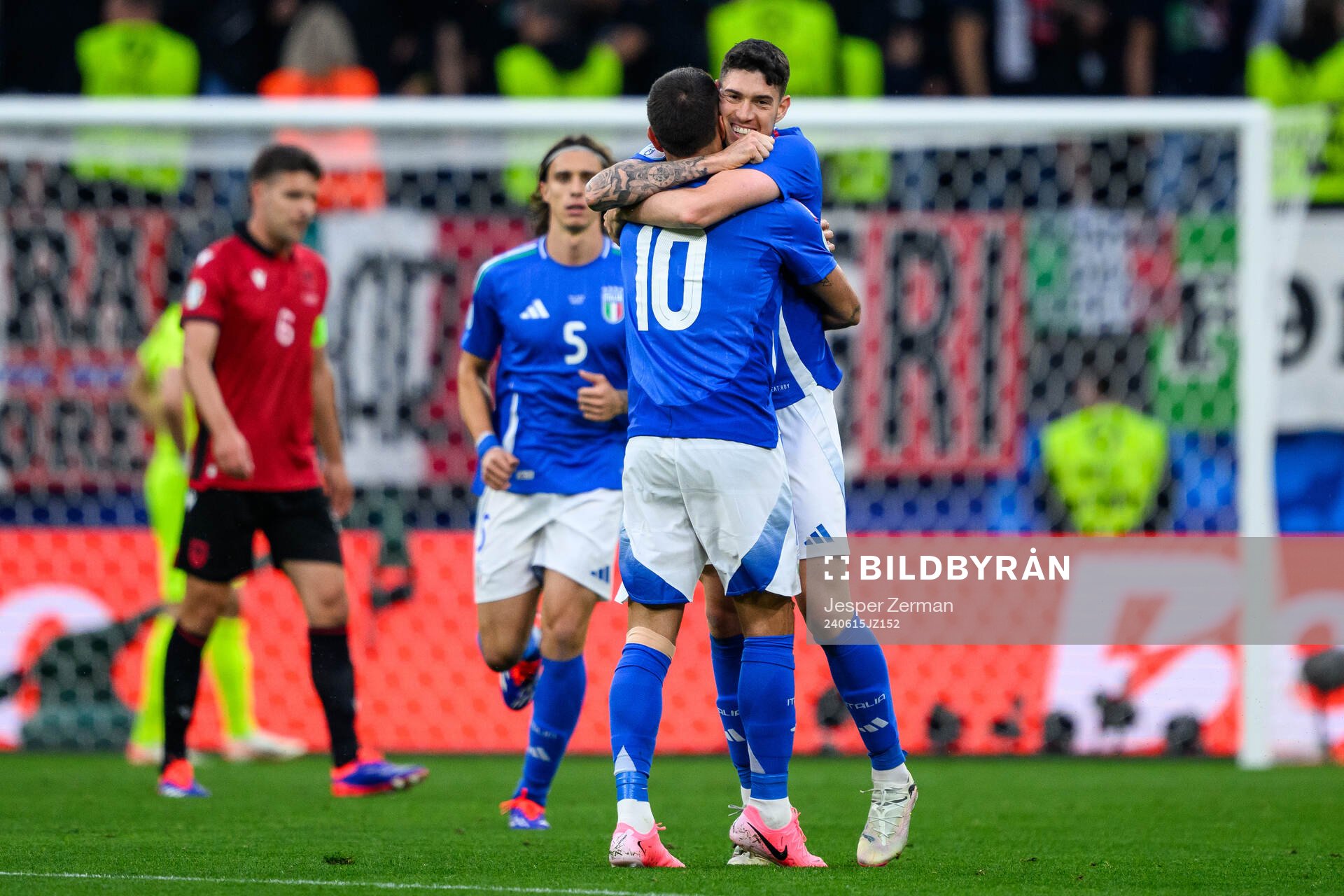 Alessandro Bastoni of Italy celebrates