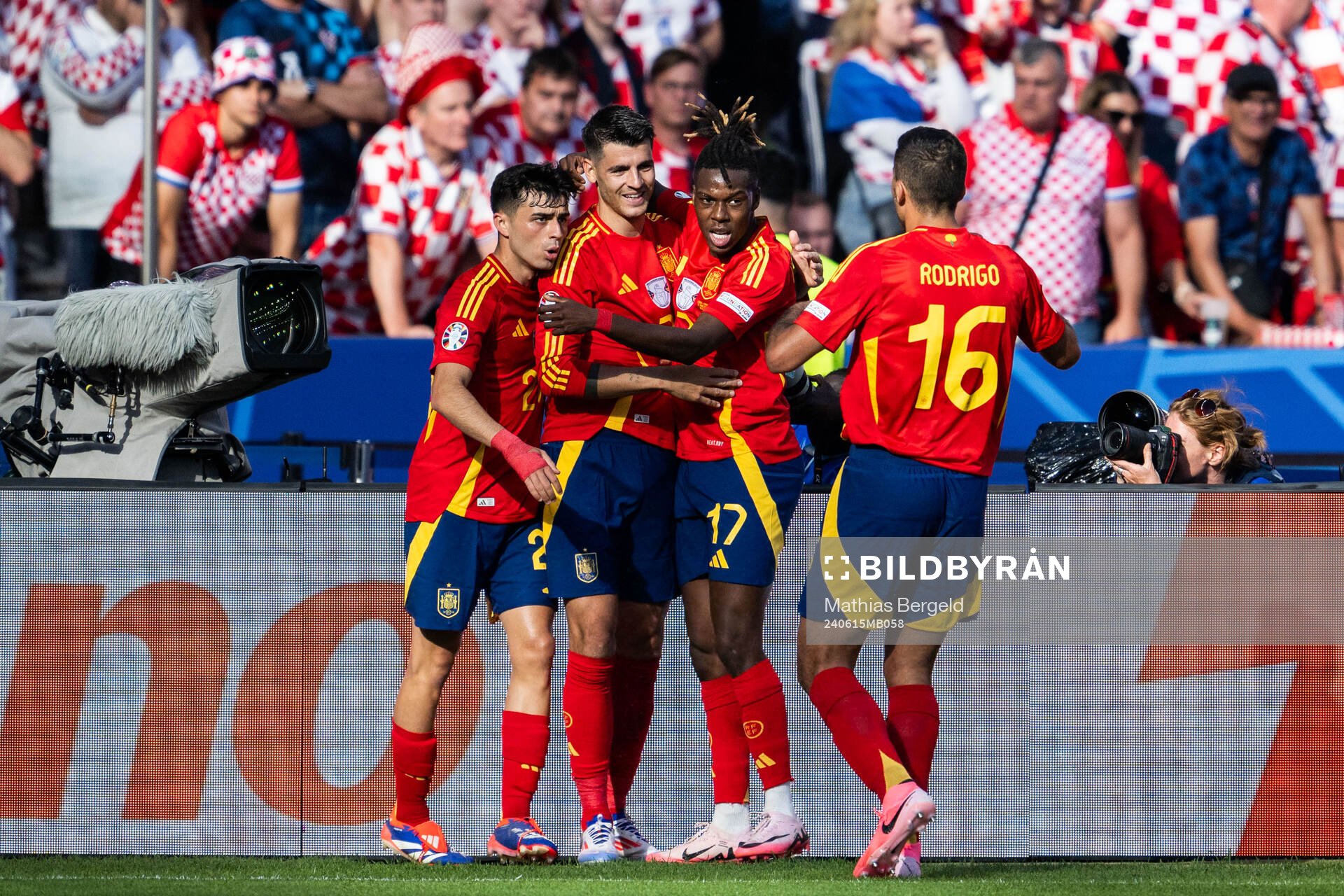 Pedri, Alvaro Morata, Nicholas Williams and Rodrigo