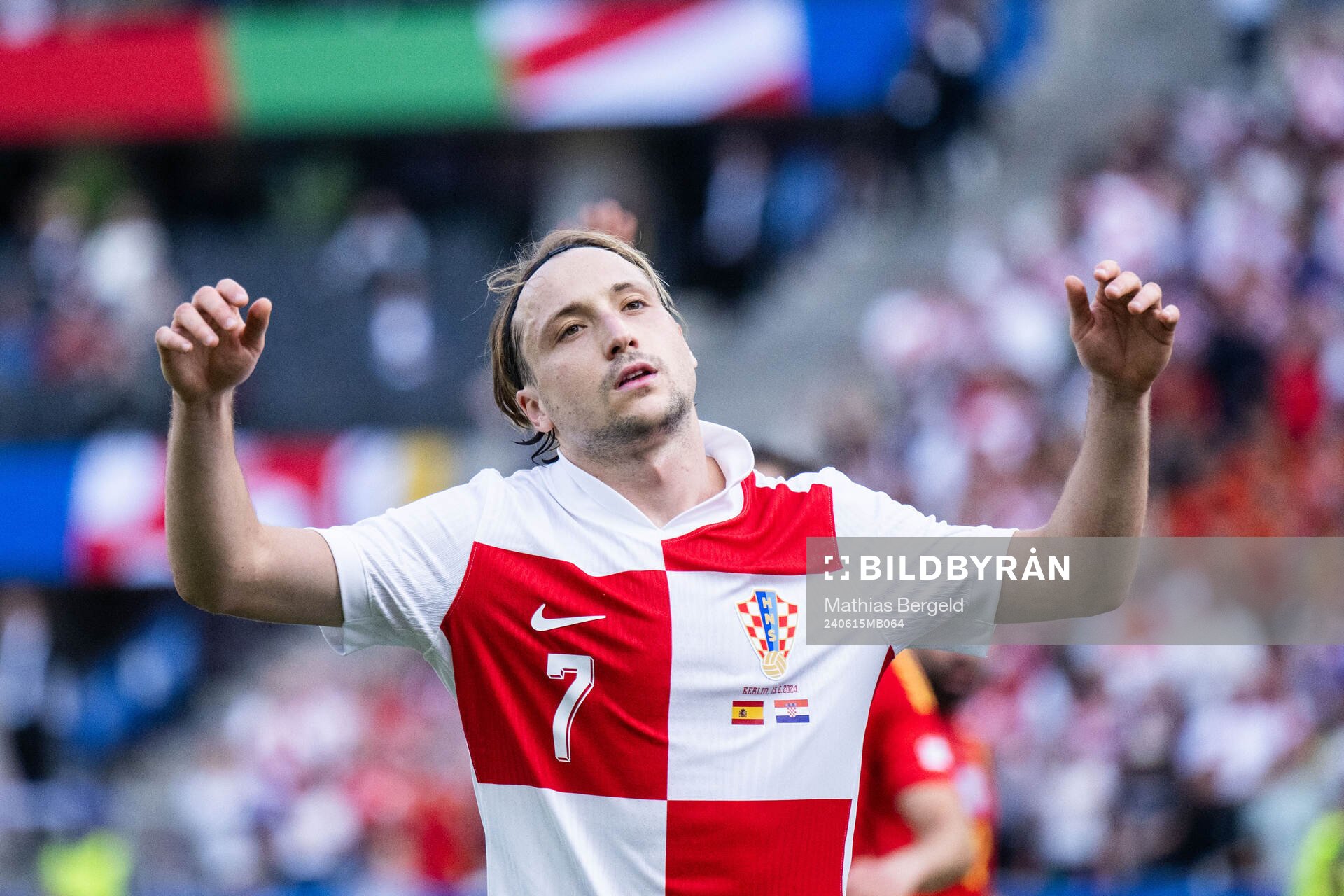 Lovro Majer of Croatia looks dejected