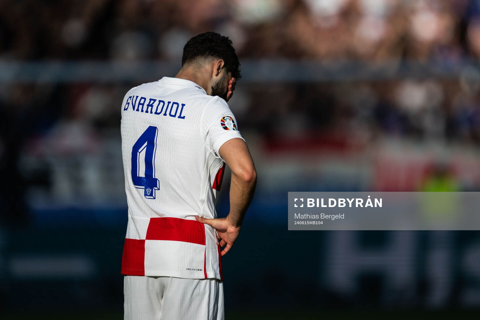 Josko Gvardiol of Croatia looks dejected