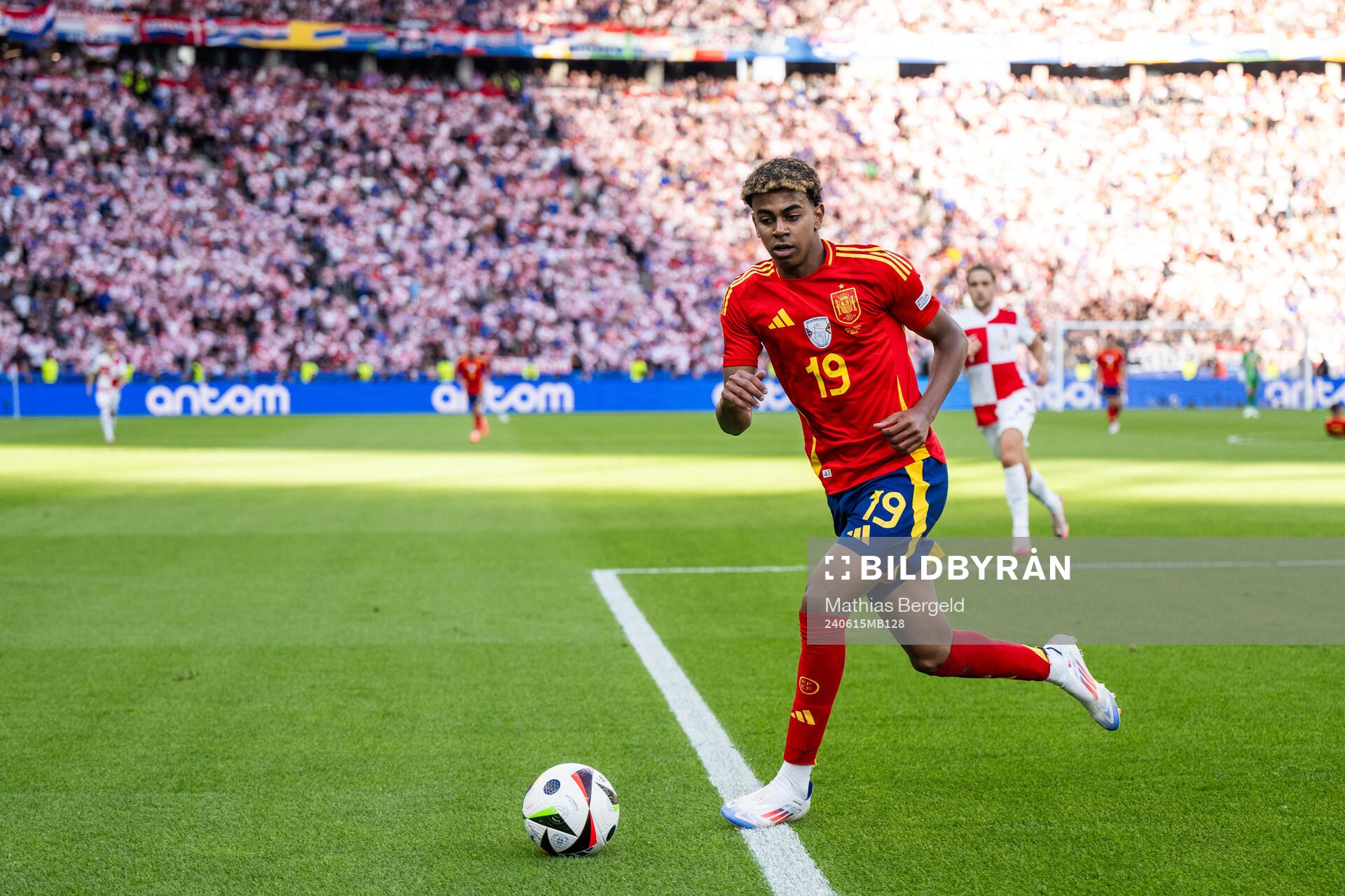 Lamine Yamal of Spain