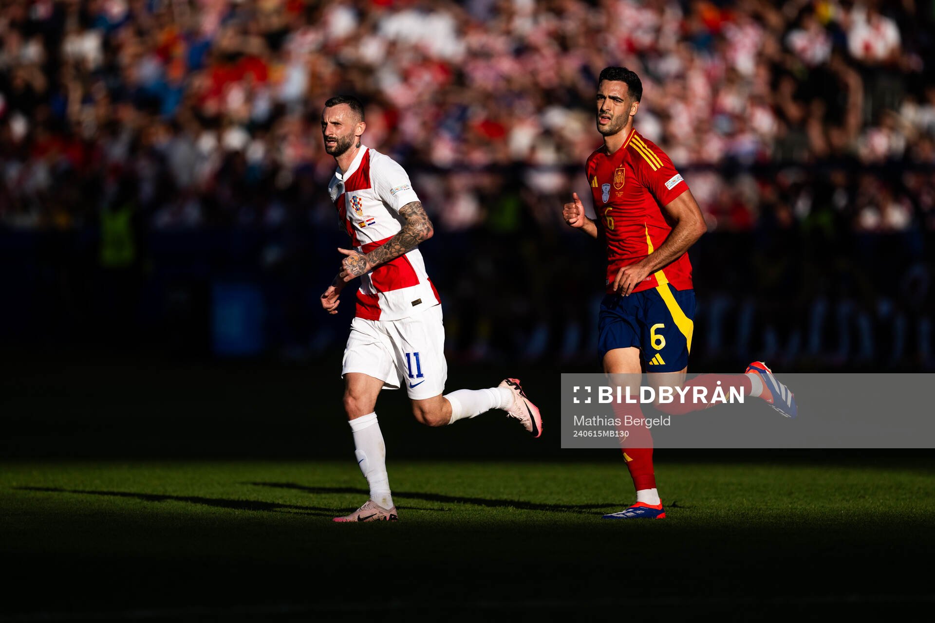Marcelo Brozovic of Croatia and Mikel Merino of Spain