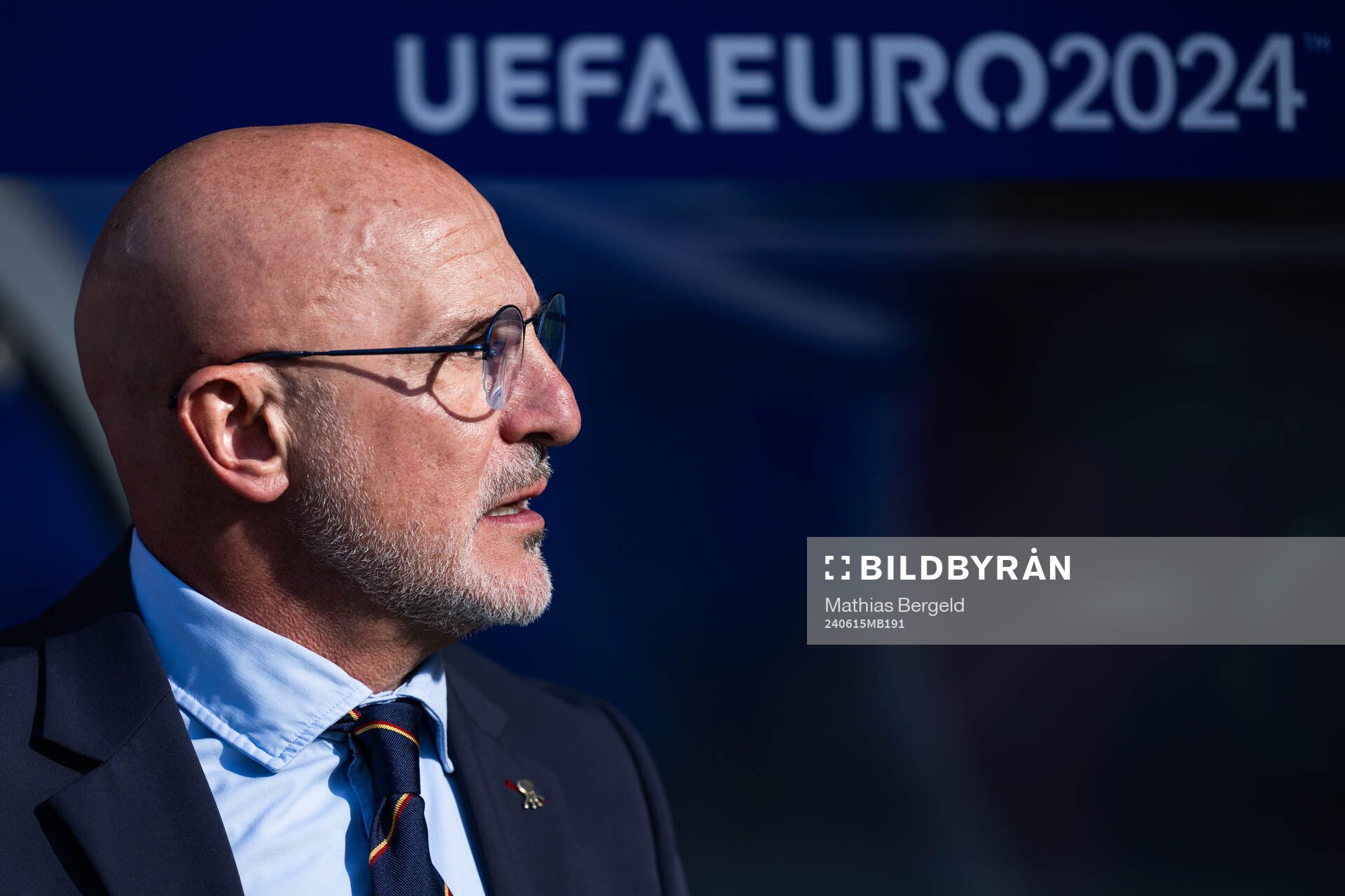 Head coach Luis De La Fuente of Spain