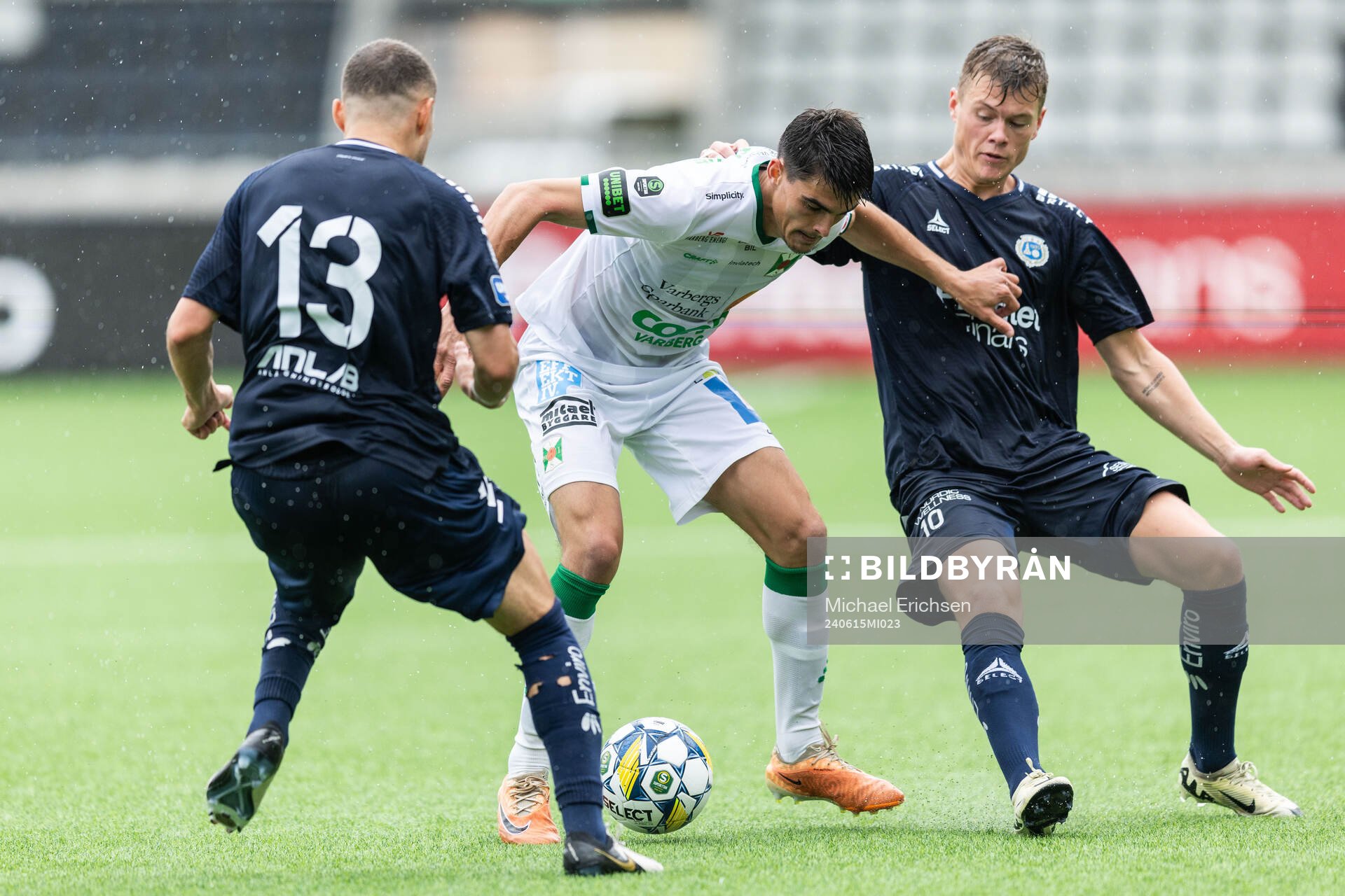 Utsiktens Malkolm Moenza och Albin Skoglund mot Varbergs