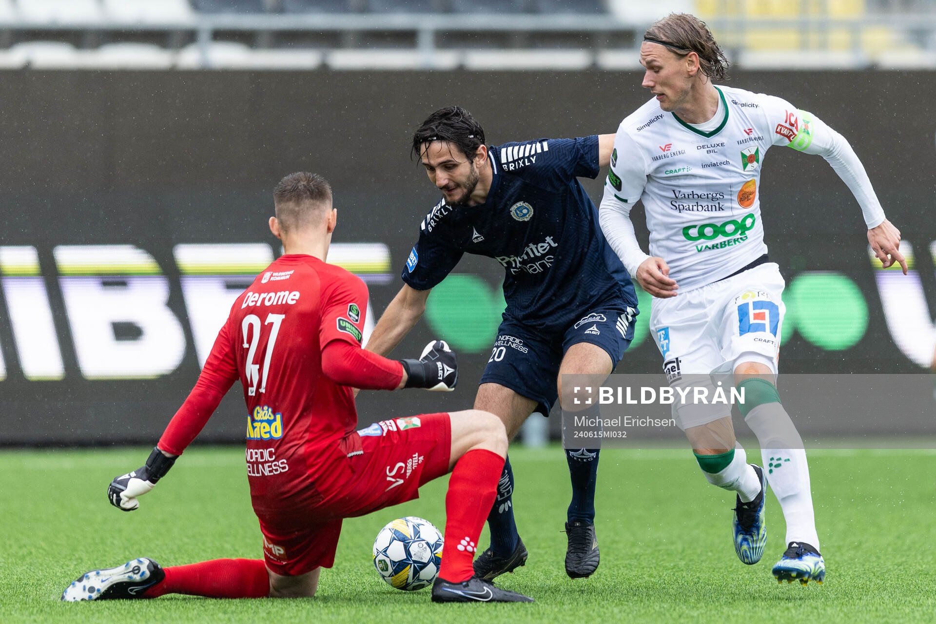 Utsiktens Filip Trpcevski mot Varbergs målvakt David