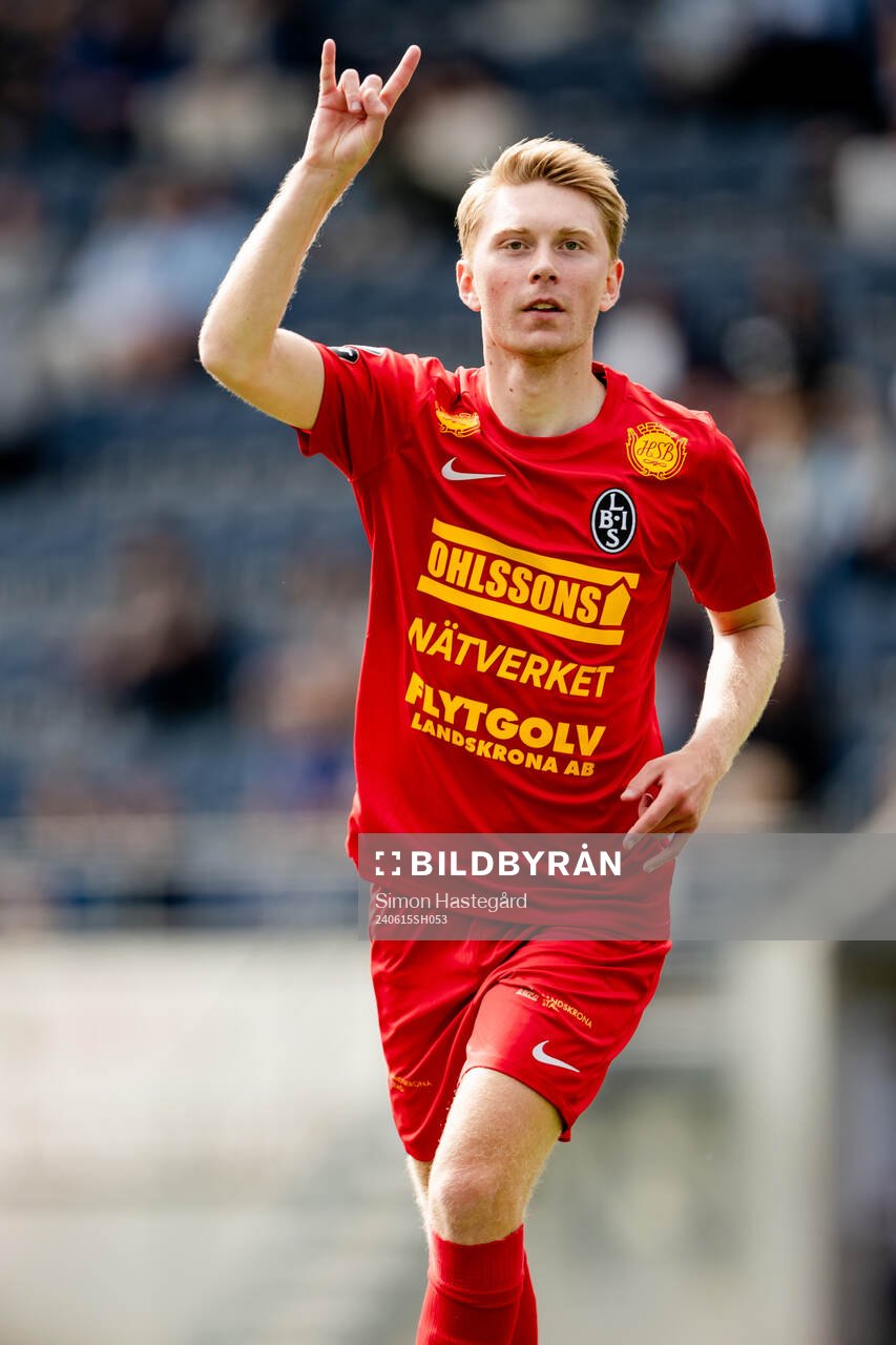Landskronas Adam Egnell jublar