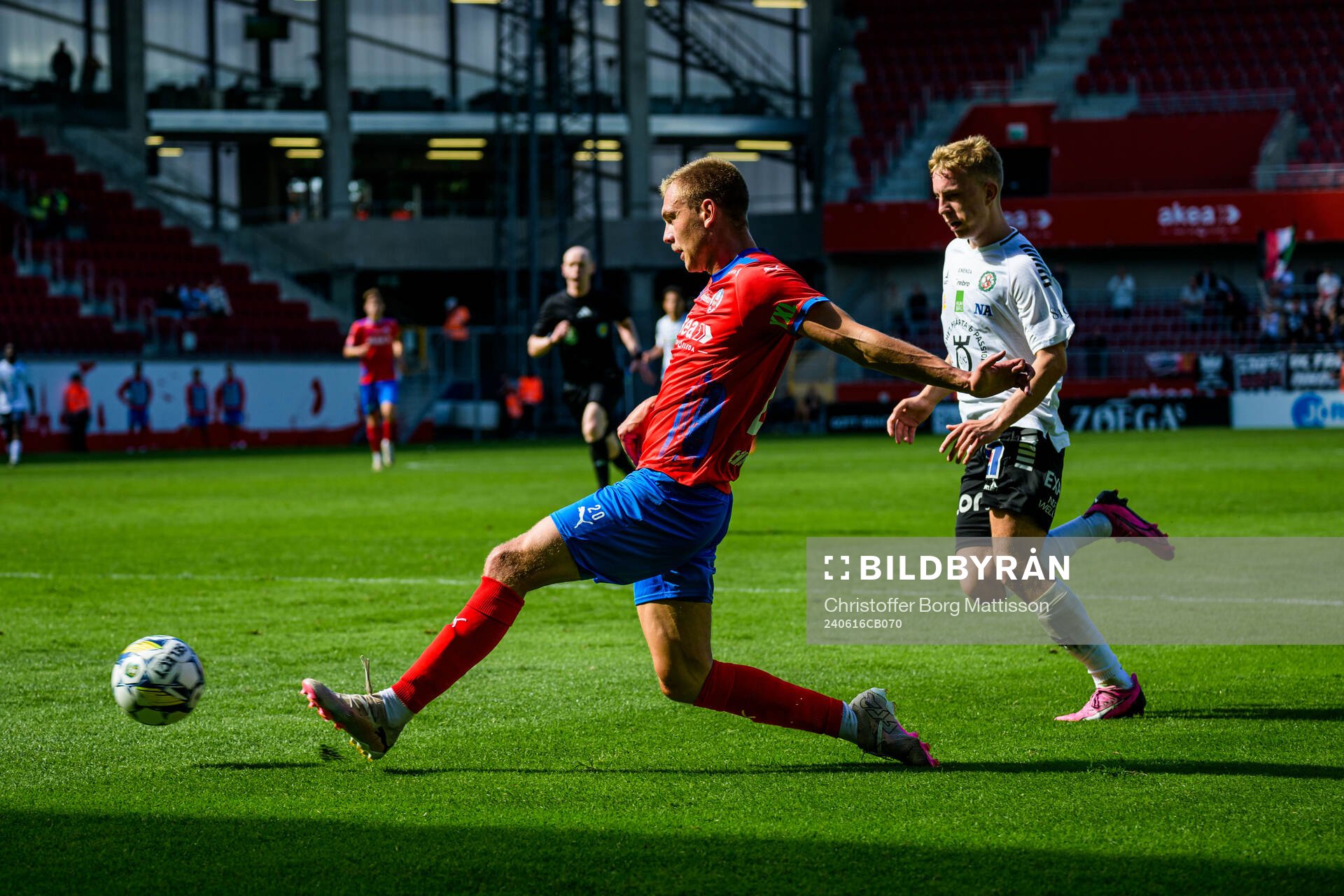Helsingborgs Dennis Olsson och Örebros Valgeir Valgeirsson