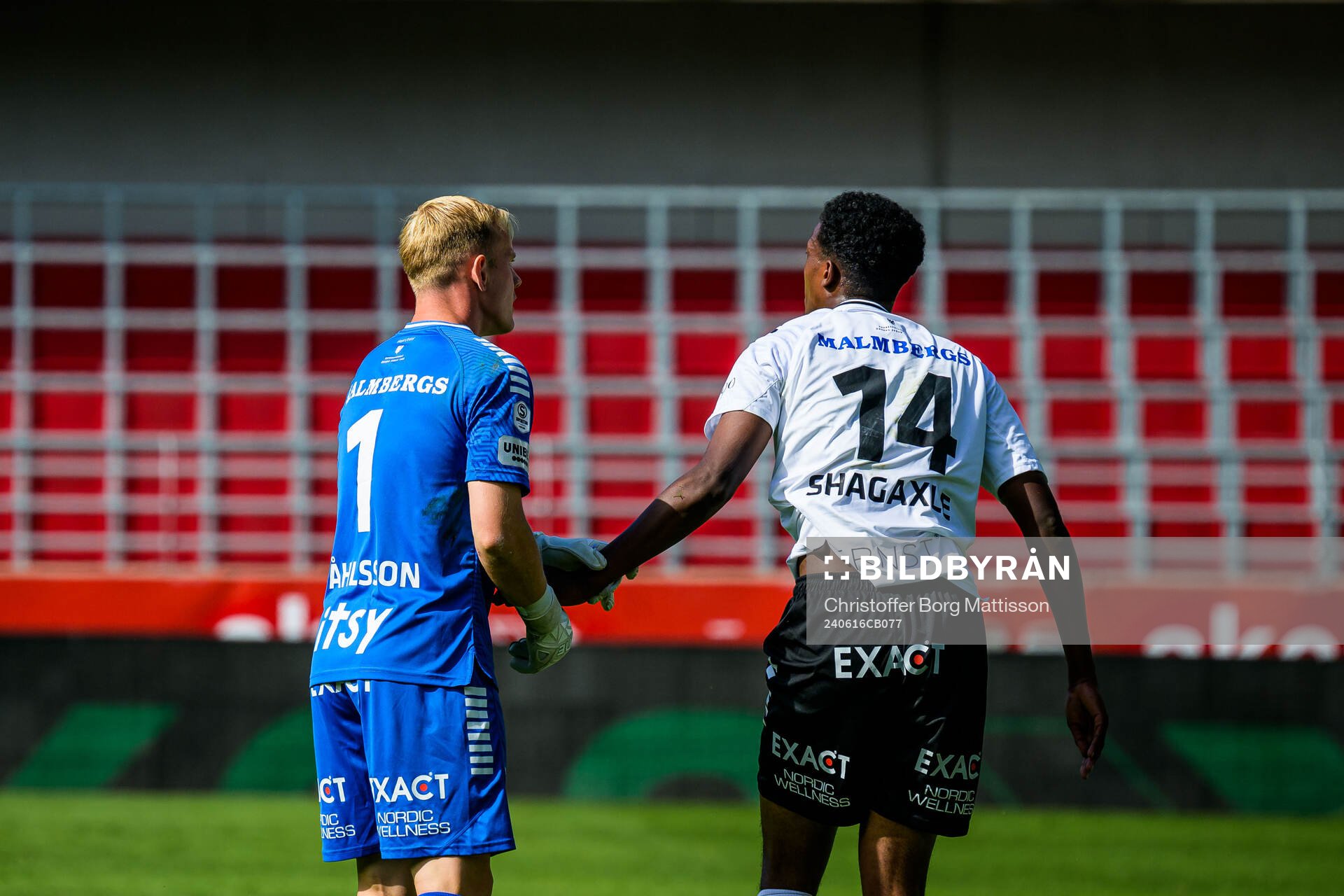 Örebros målvakt Malte Påhlsson och Hamse Shagaxle deppar