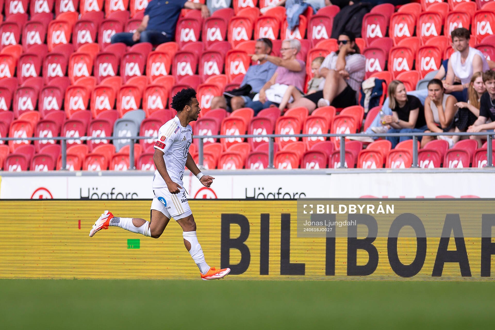 Östersunds Arquimides Ordonez jublar