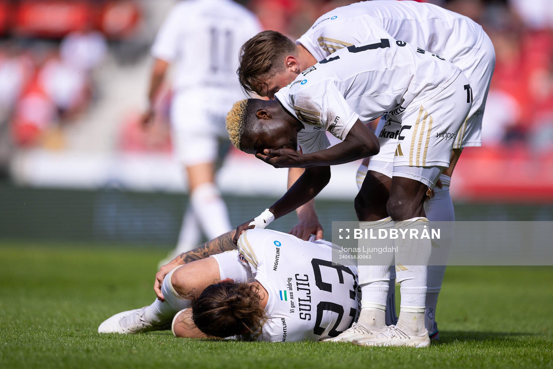 Östersunds Ali Suljic har ont under fotbollsmatchen i Superettan mellan Öster och Östersund den 16 juni 2024 i Växjö. 