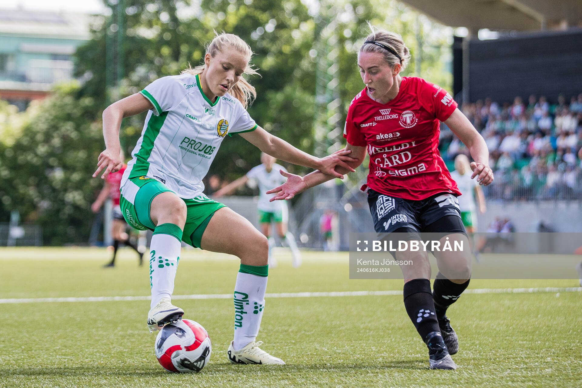 Hammarbys Smilla Holmberg och Trelleborgs Viktoria Persson