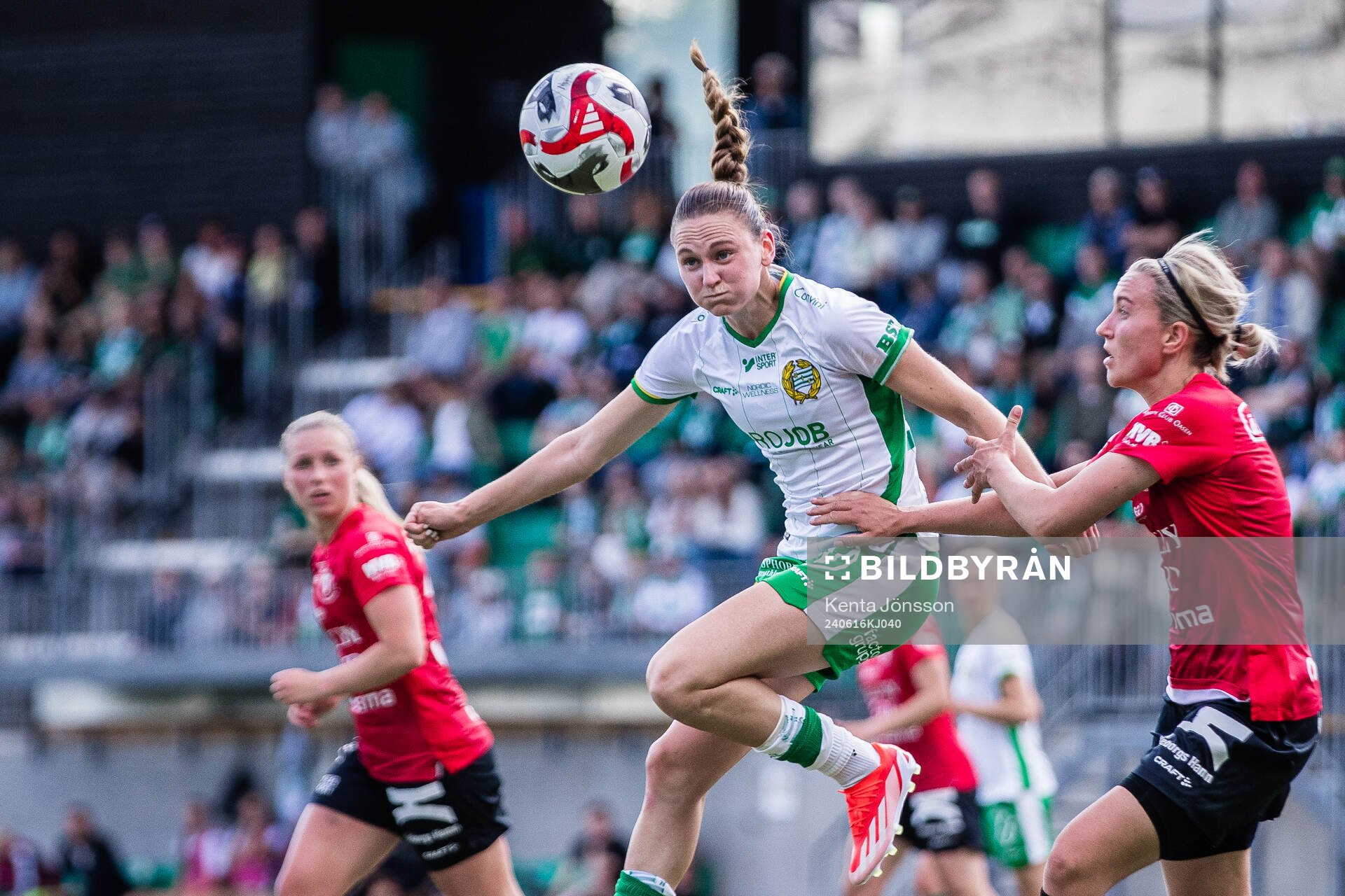 Hammarbys Vilde Hasund och Trelleborgs Viktoria Persson