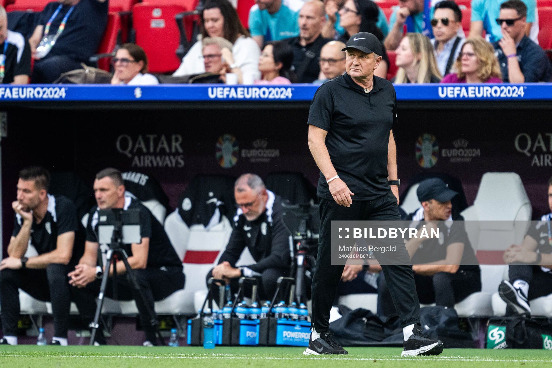 Head coach Matjaz Kek of Slovenia