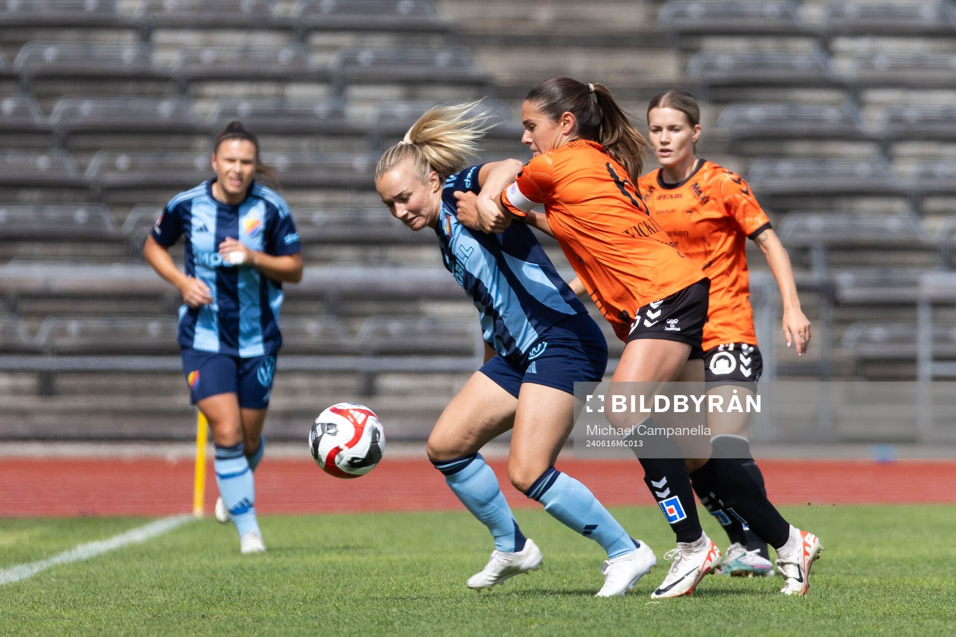 Djurgårdens Tove Almqvist och Kristianstads Carly