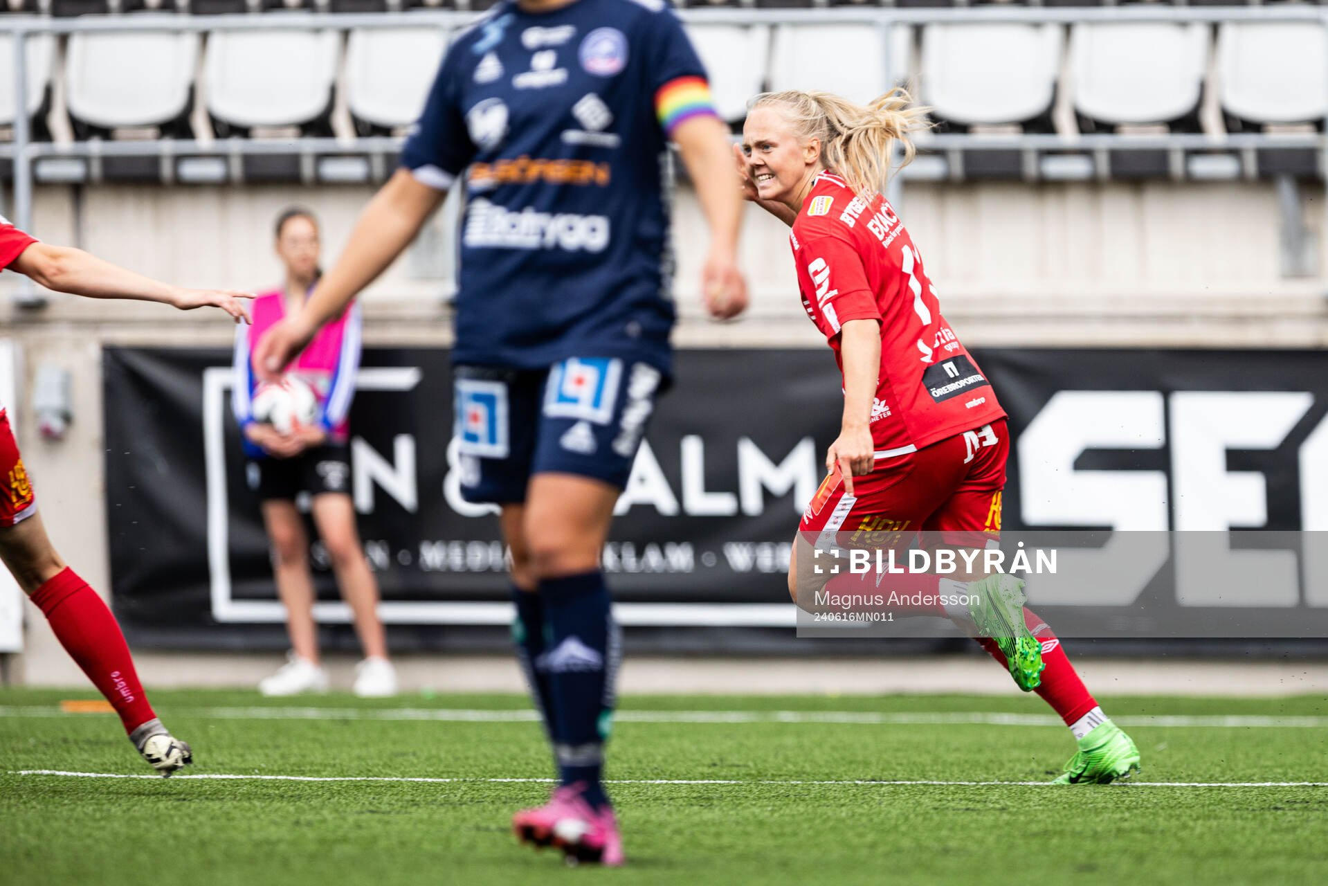 KIF Örebros Molly Johansson jublar