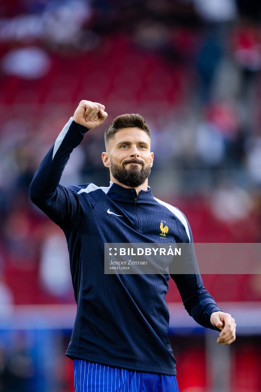 Olivier Giroud of France