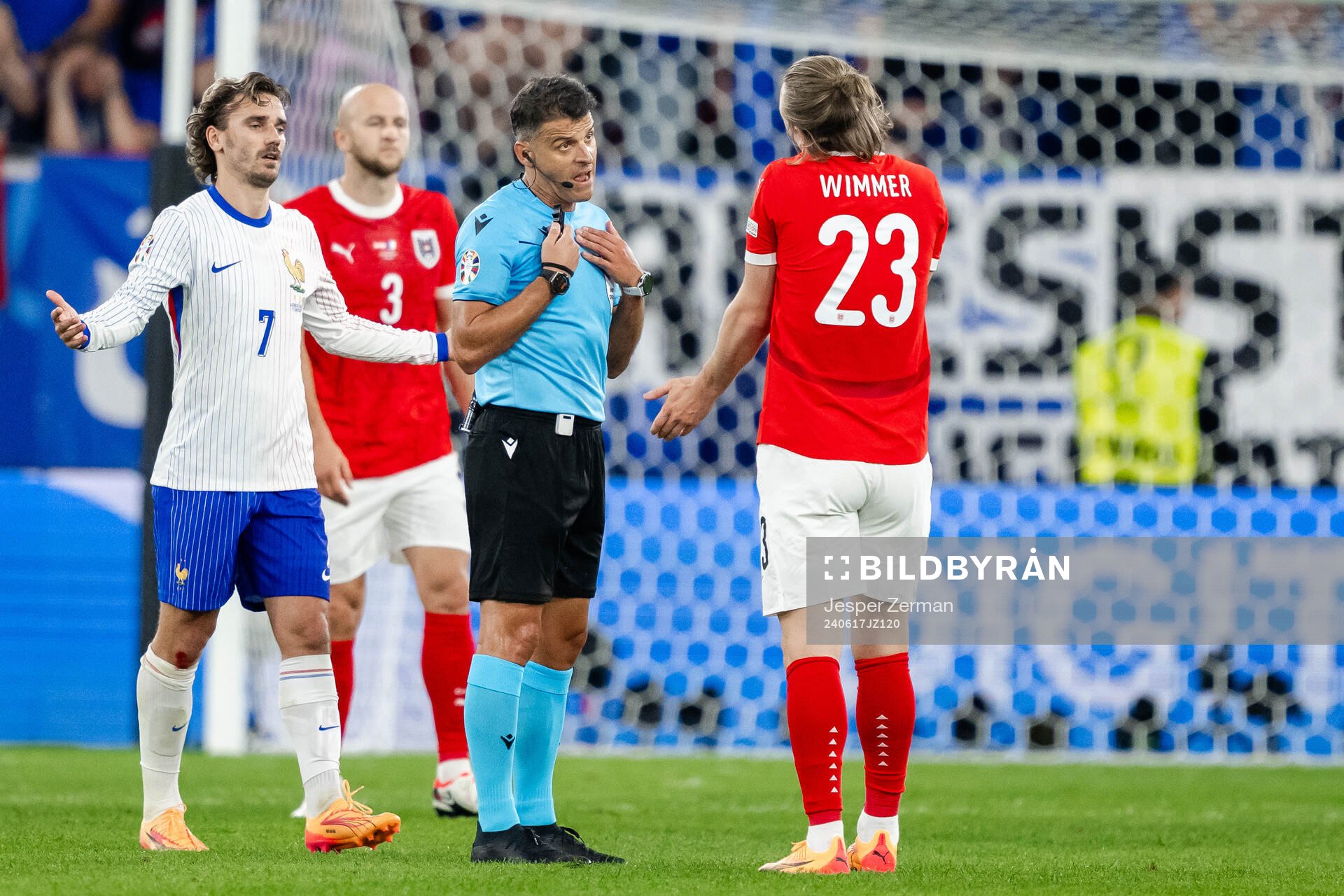 Referee Jesus Gil Manzano during the UEFA Euro 2024 Football Championship match between Austria and France on June 17, 2024 in Düsseldorf.