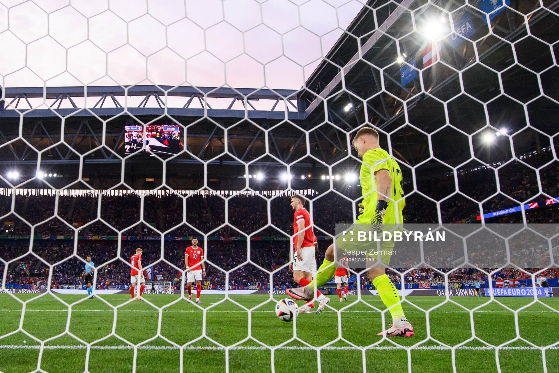 goalkeeper Patrick Pentz of Austria looks dejected