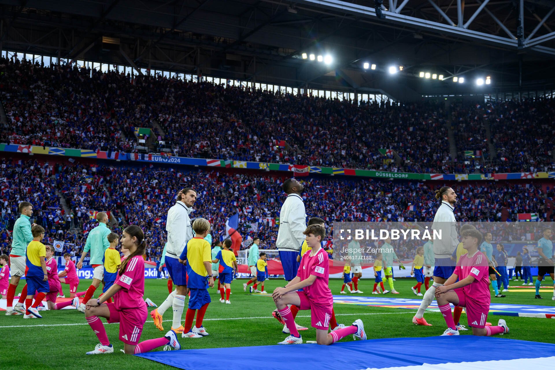 Antoine Griezmann of France enters the pitch