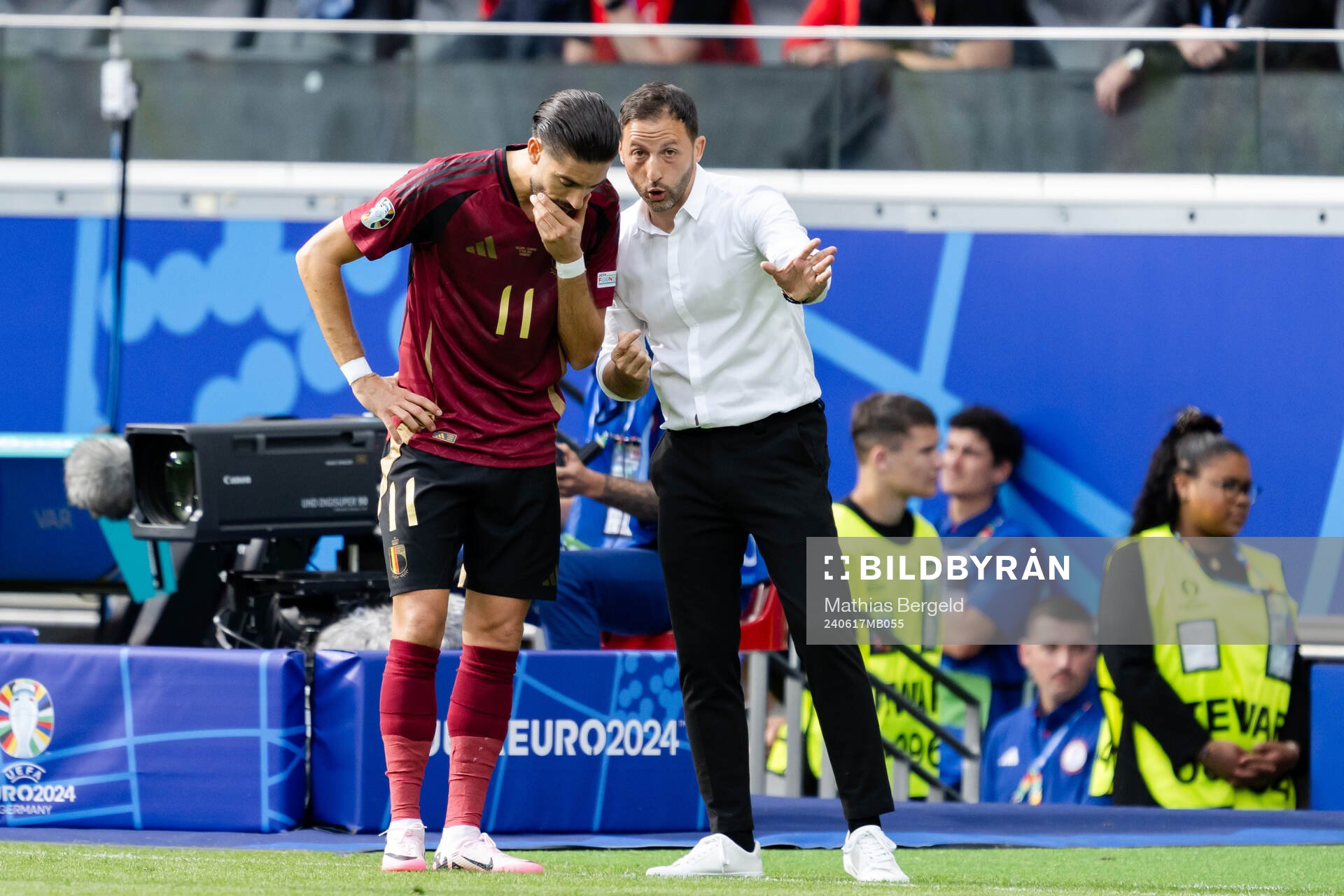 Yannick Carrasco and Head coach Domenico Tedesco of Belgium