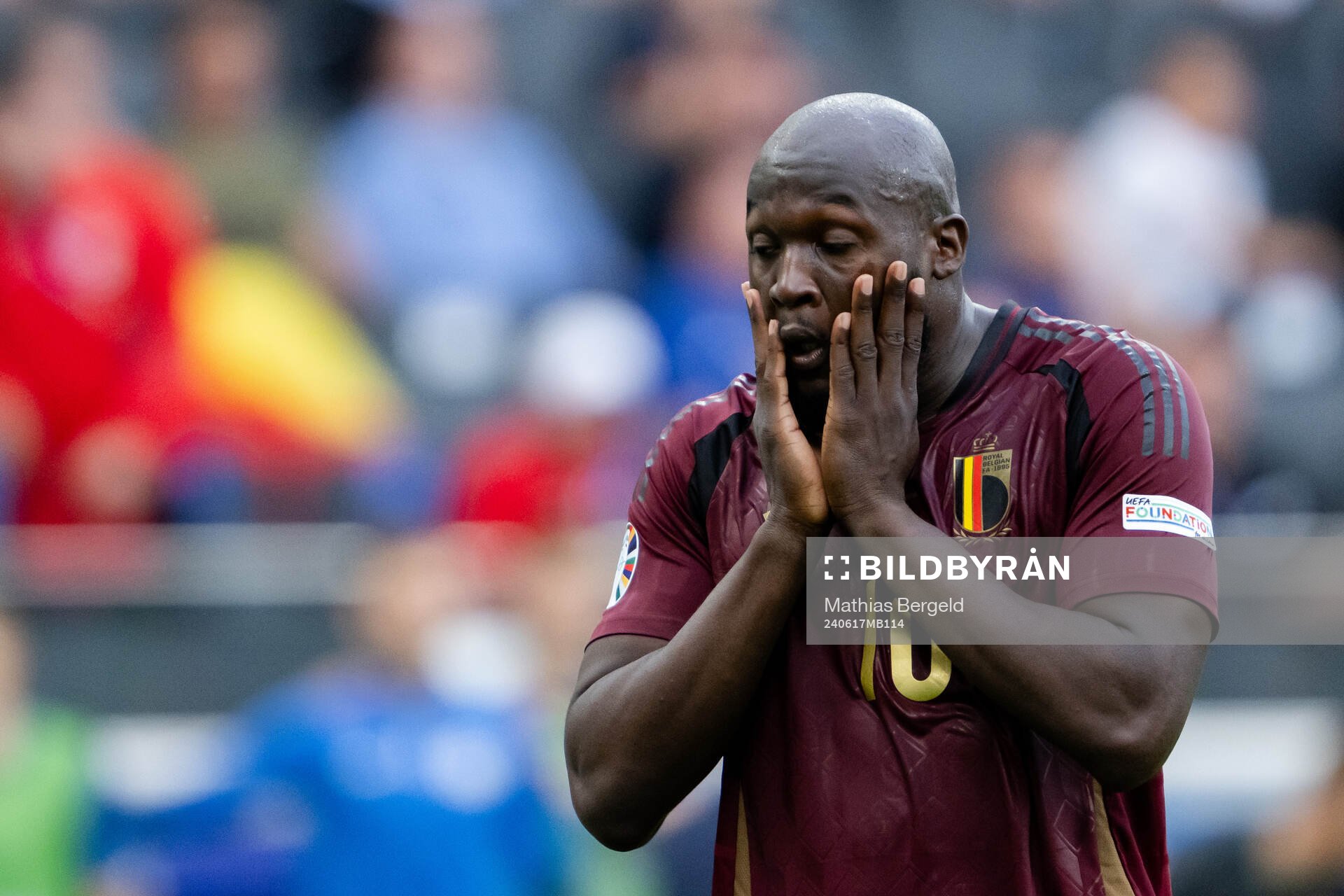 Romelu Lukaku of Belgium looks dejected