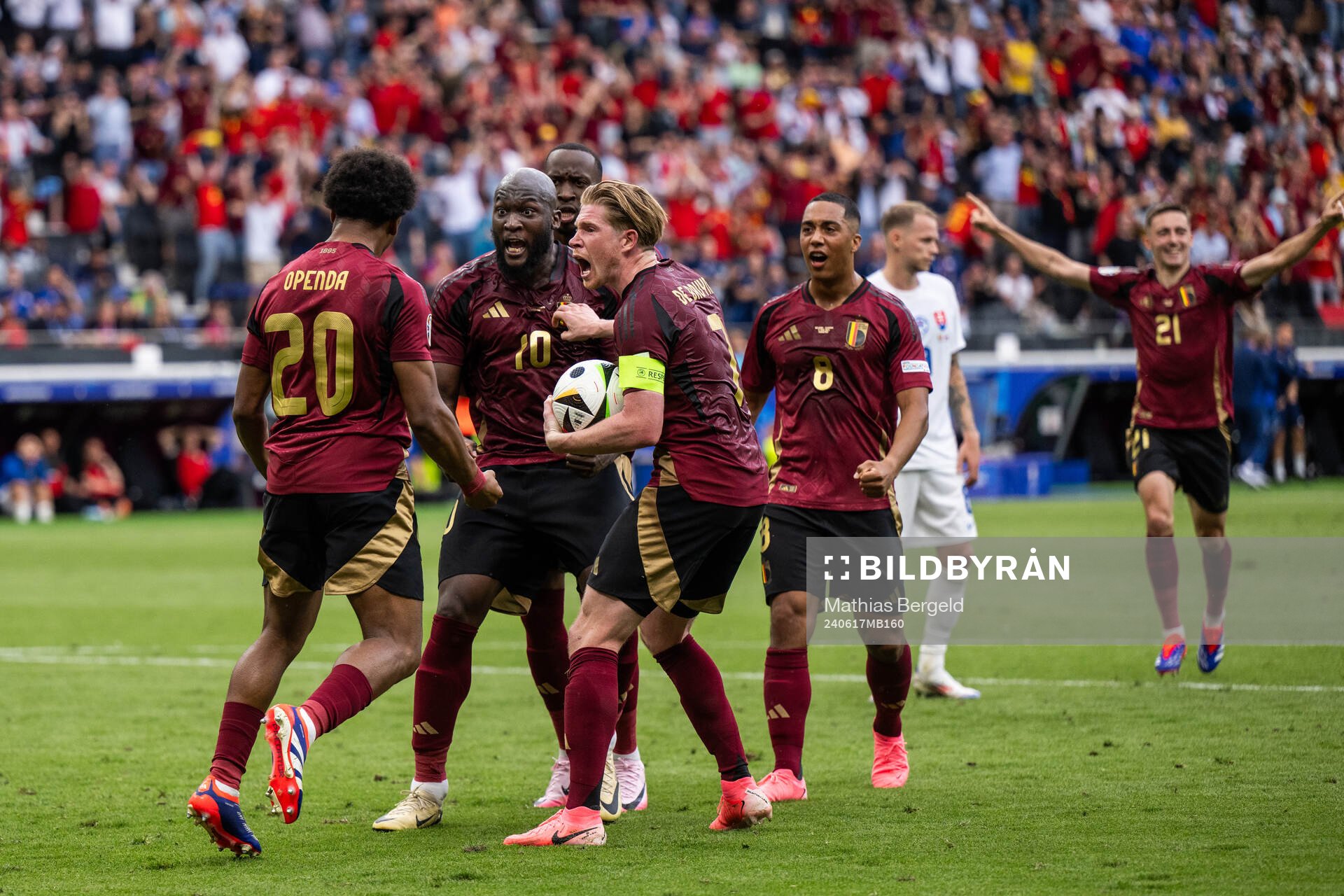 Ikoma-Lois Openda, Romelu Lukaku and Kevin De Bruyne
