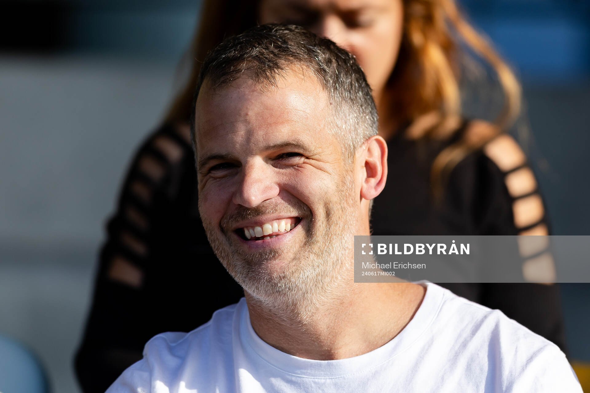 Robert Vilahamn på läktarplats