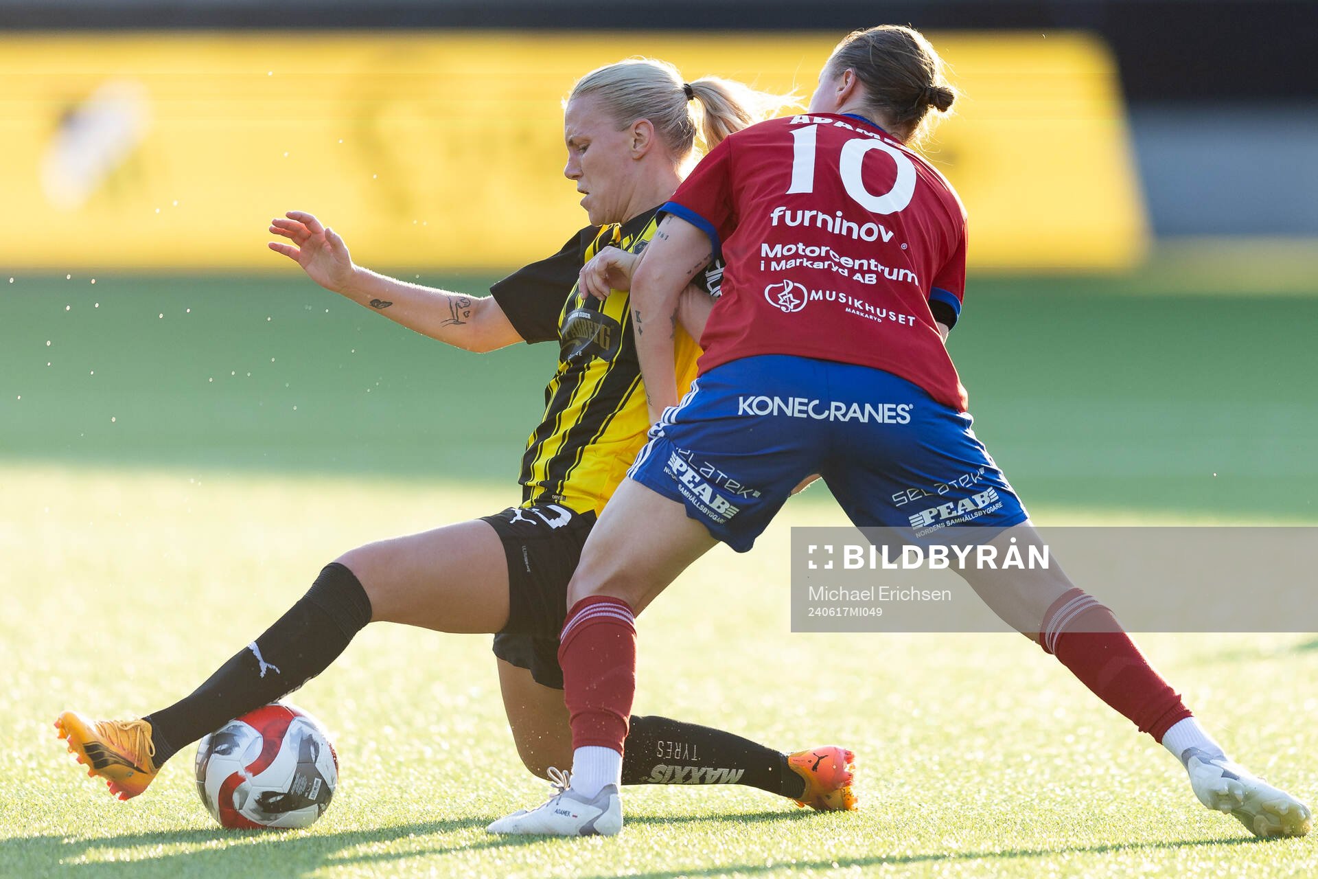 Häckens Josefine Rybrink och Vittsjös Kayla Adamek