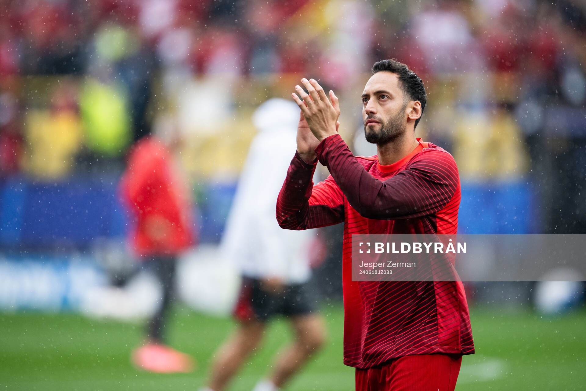 Hakan Calhanoglu of Türkiye