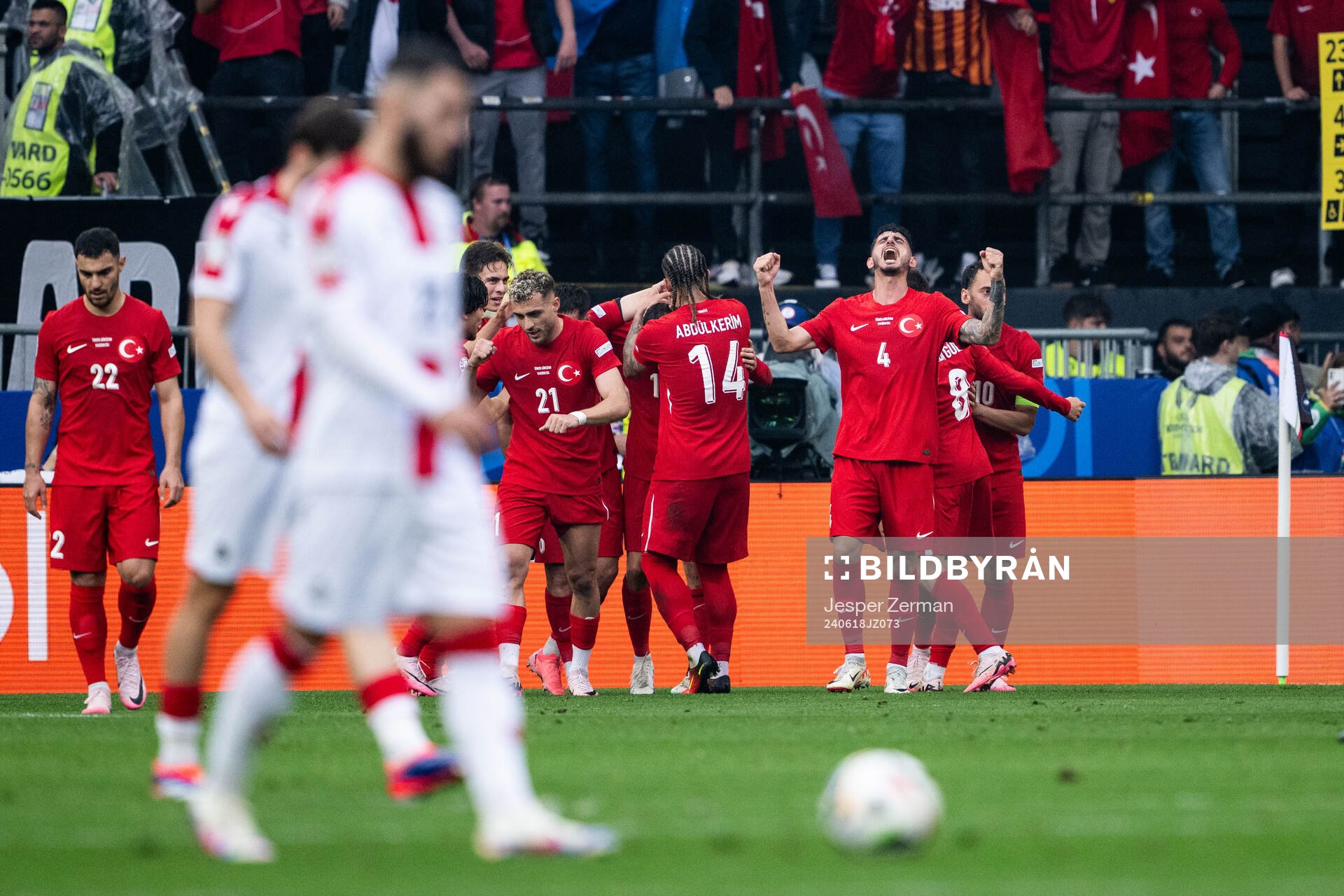 Samet Akaydin of Türkiye celebrates