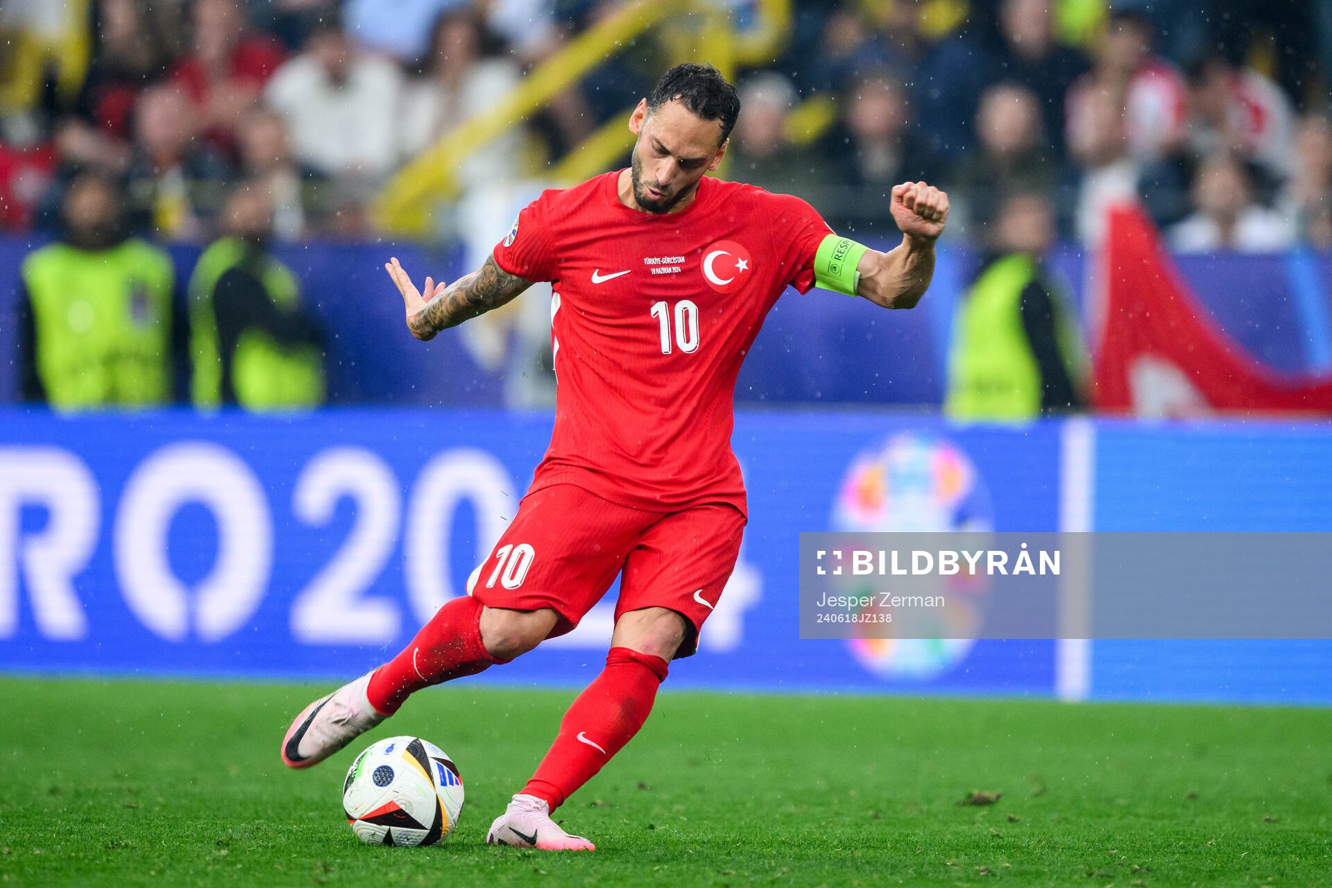 Hakan Calhanoglu of Türkiye during the UEFA Euro 2024 Football Championship match between Türkiye and Georgia on June 18, 2024 in Dortmund.