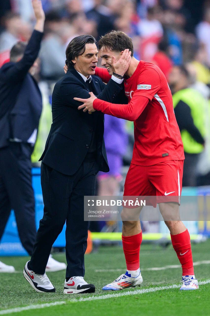 Head coach Vincenzo Montella and Kenan Yildiz of Türkiye