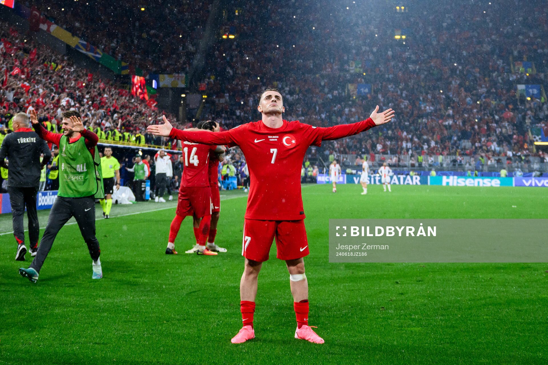 Kerem Akturkoglu of Türkiye celebrates