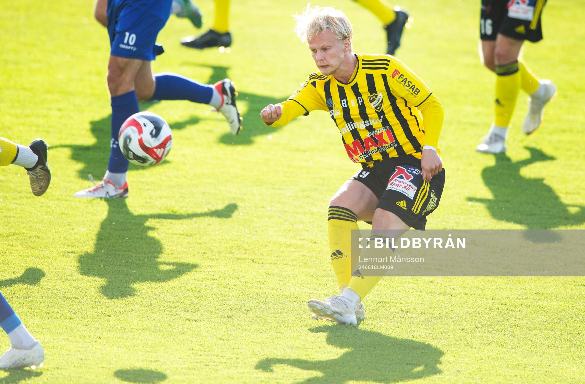 IFK Hässleholms Alvin Holmgren i matchen i div 2 mellan