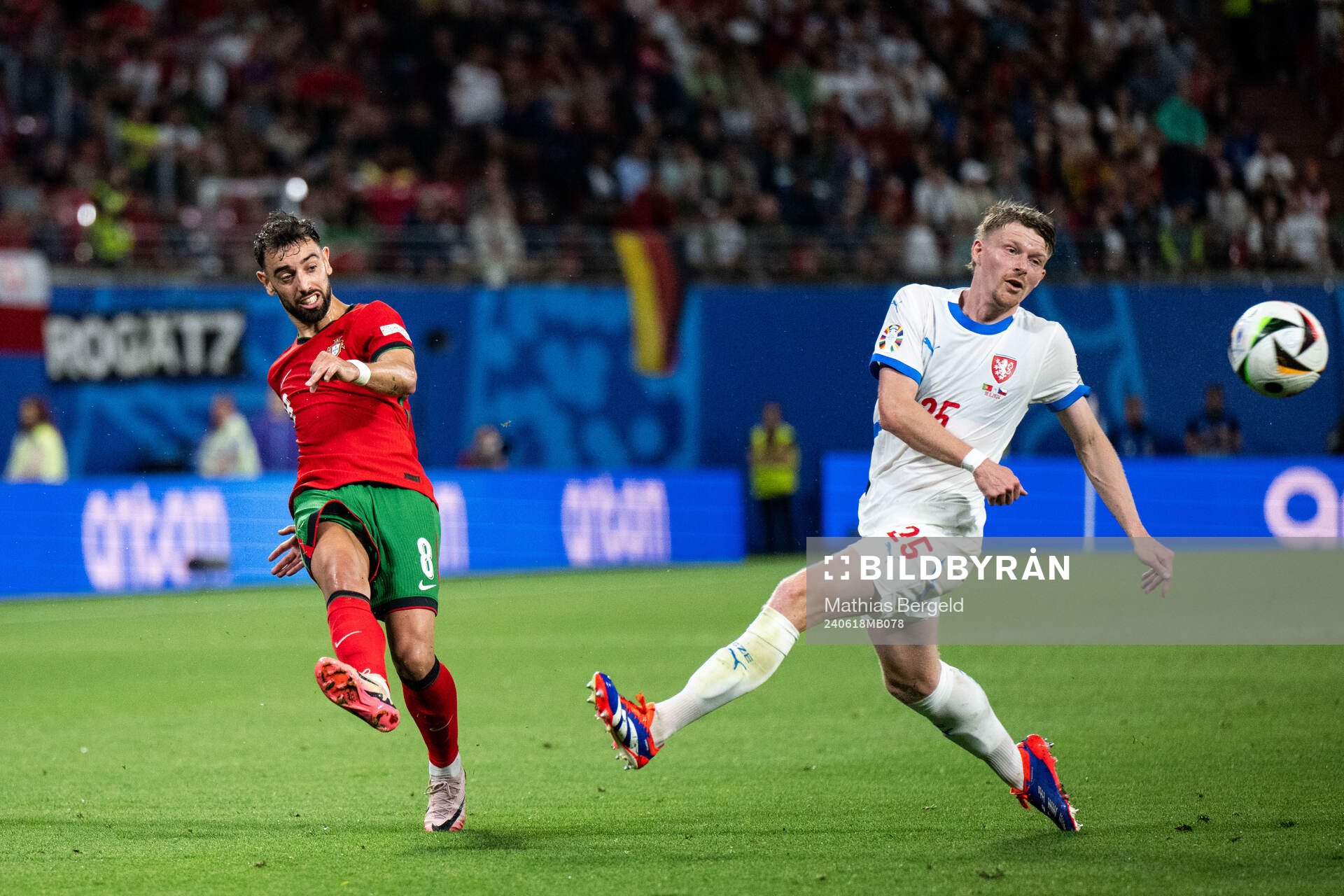 Bruno Fernandes of Portugal and Pavel Sulc of Czech Republic
