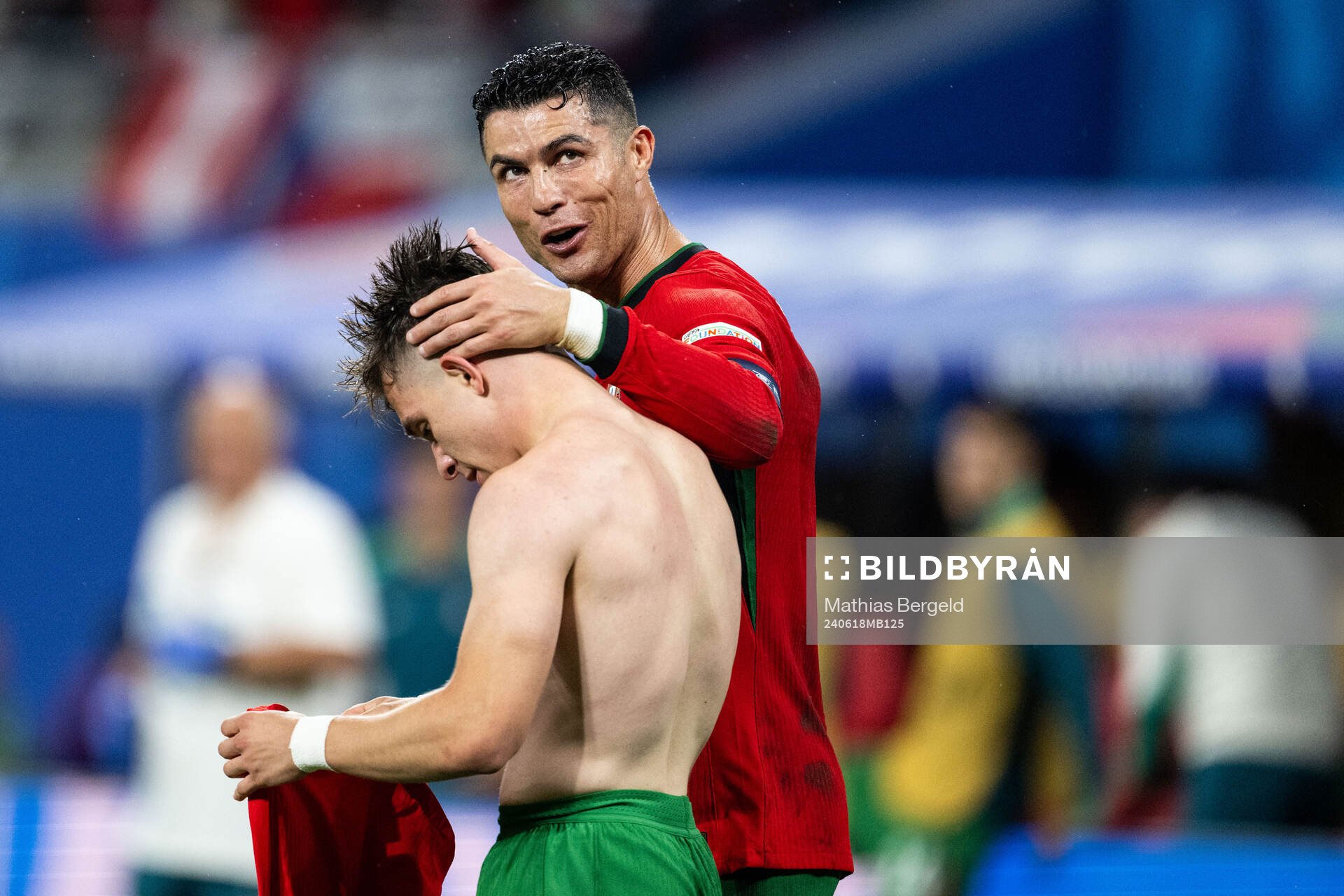 Francisco Conceicao of Portugal celebrates with Cristiano