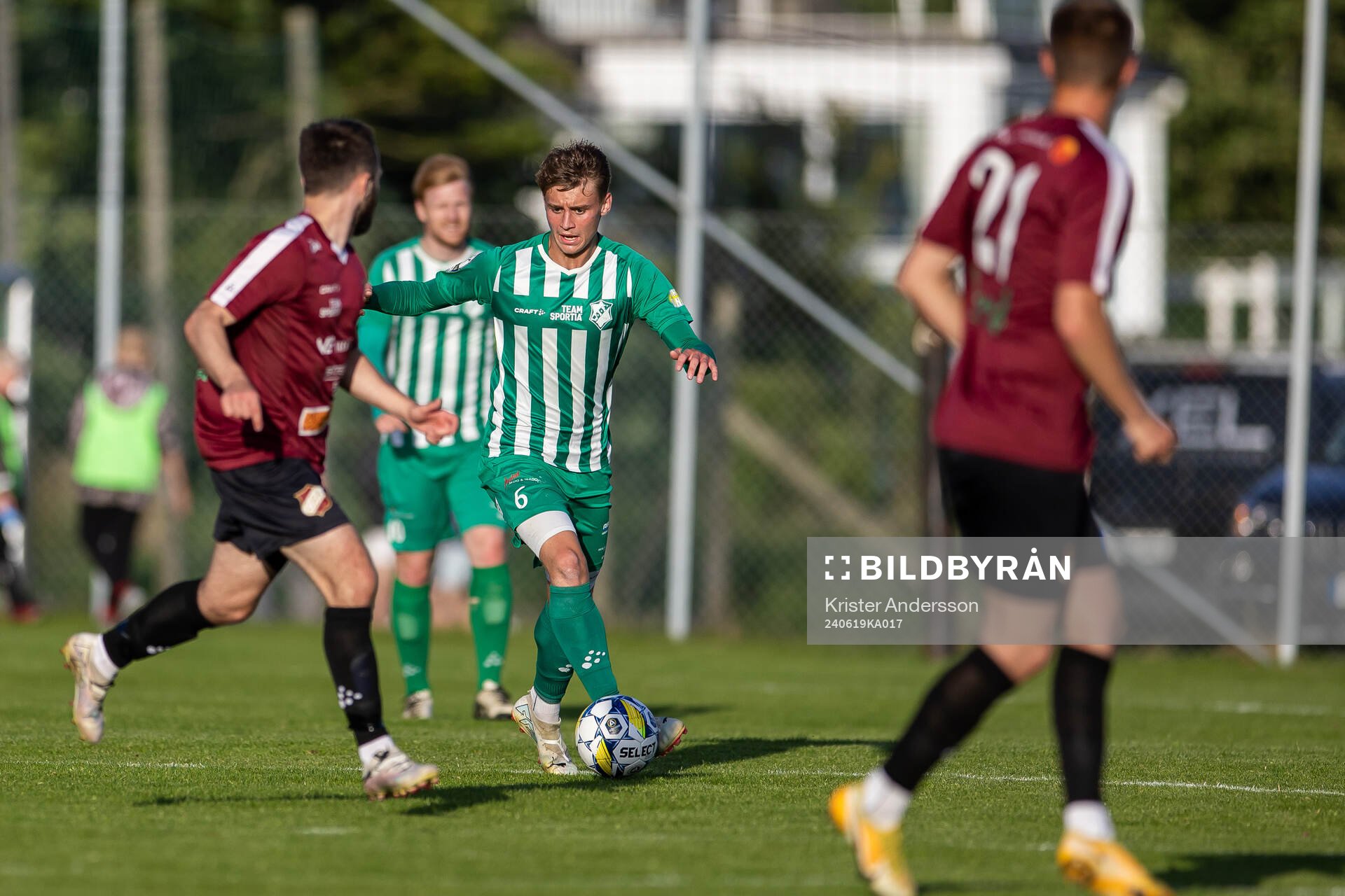 Vinbergs Fabian Johnsson under fotbollsmatchen i div 3 Sydvästra Götaland mellan Galtabäck och Vinberg den 19 juni 2024 i Varberg.