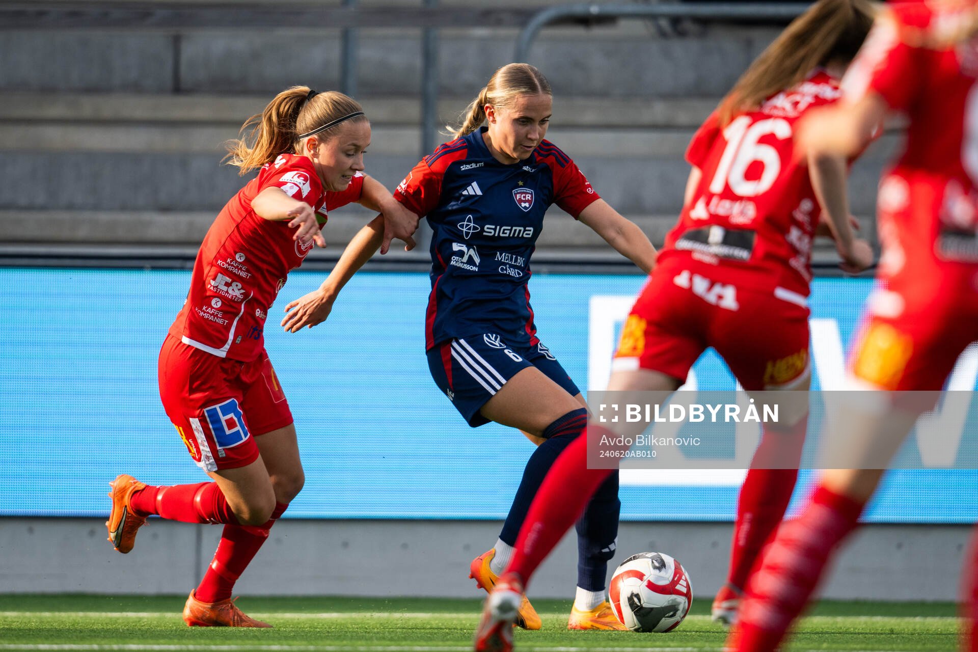 FC Rosengårds Ria Noora Minerva Öling och KIF Örebros