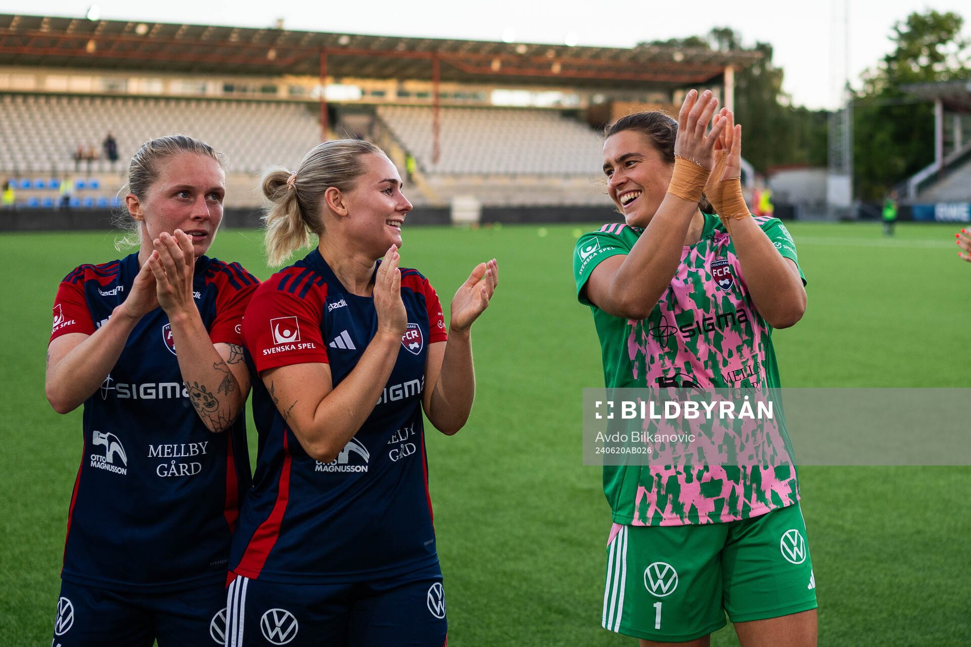 FC Rosengårds målvakt Eartha Cumings och Emilia Larsson