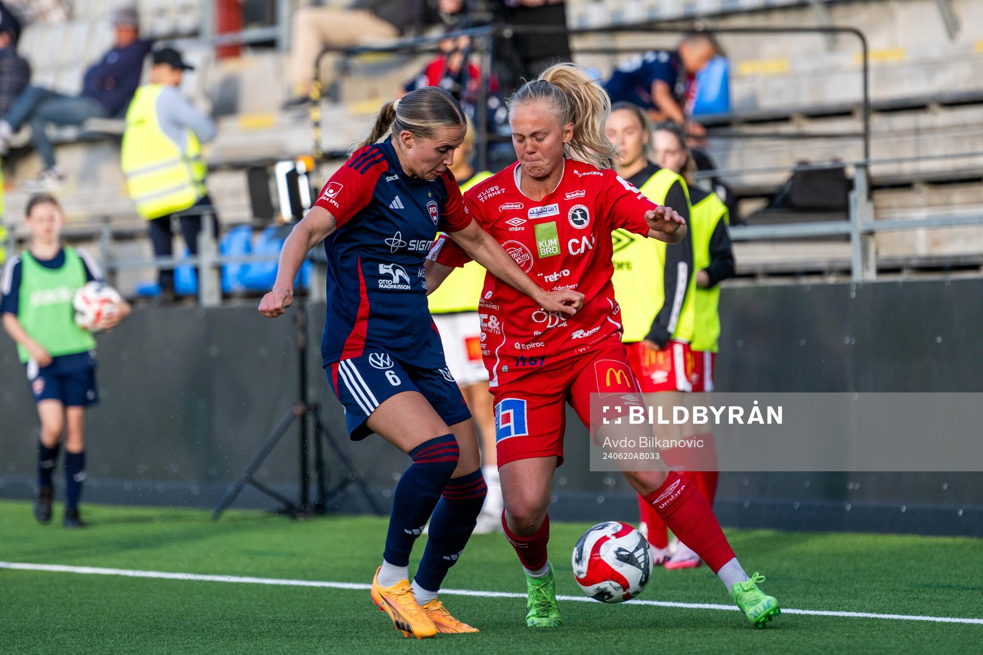 FC Rosengårds Ria Noora Minerva Öling och KIF Örebros