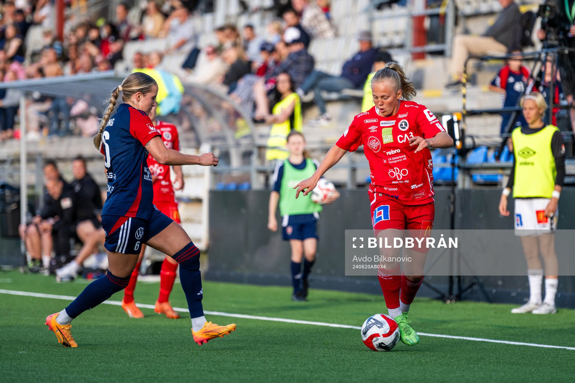 FC Rosengårds Ria Noora Minerva Öling och KIF Örebros
