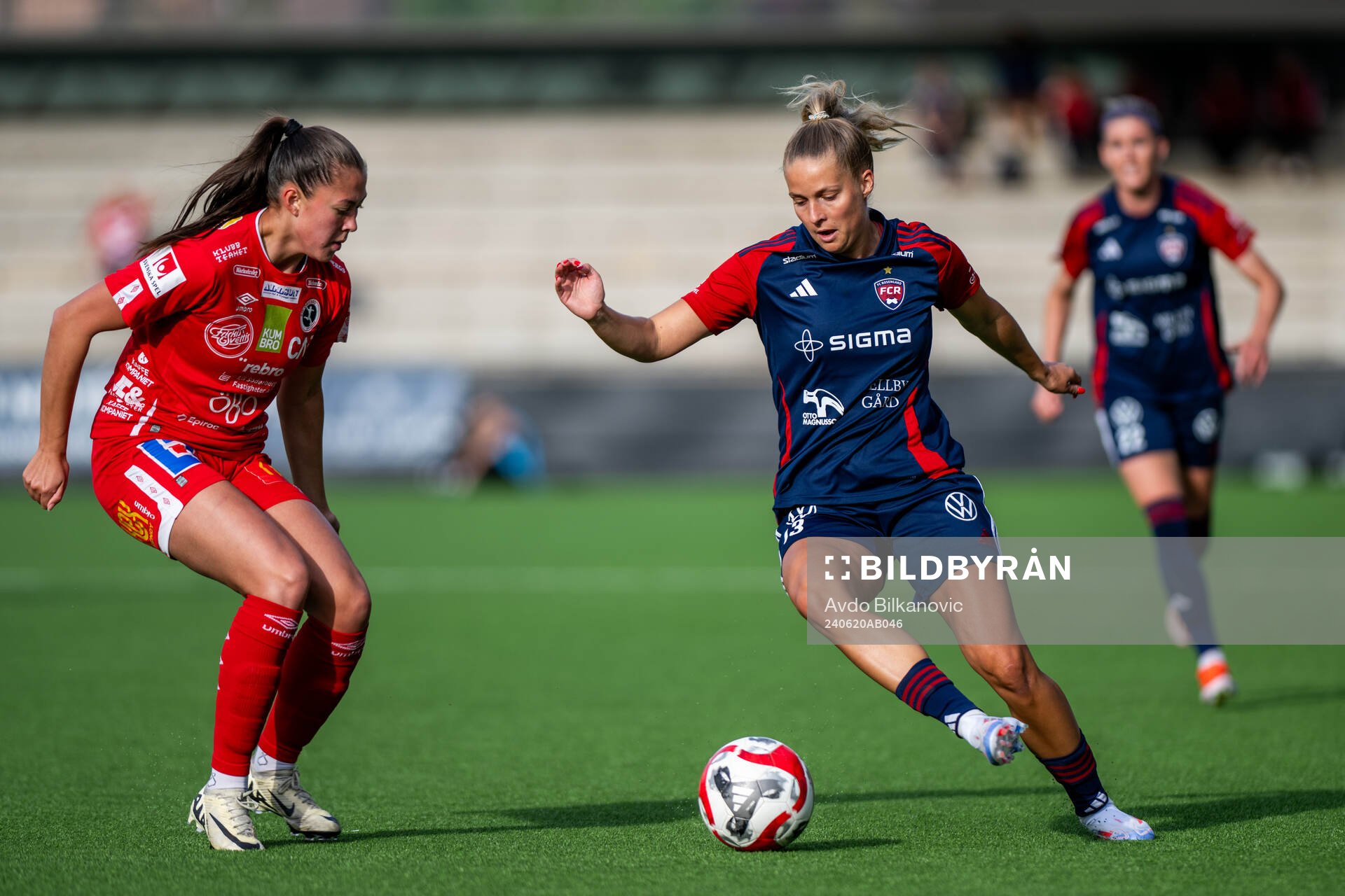 FC Rosengårds Olivia Holdt och KIF Örebros Áslaug Dora