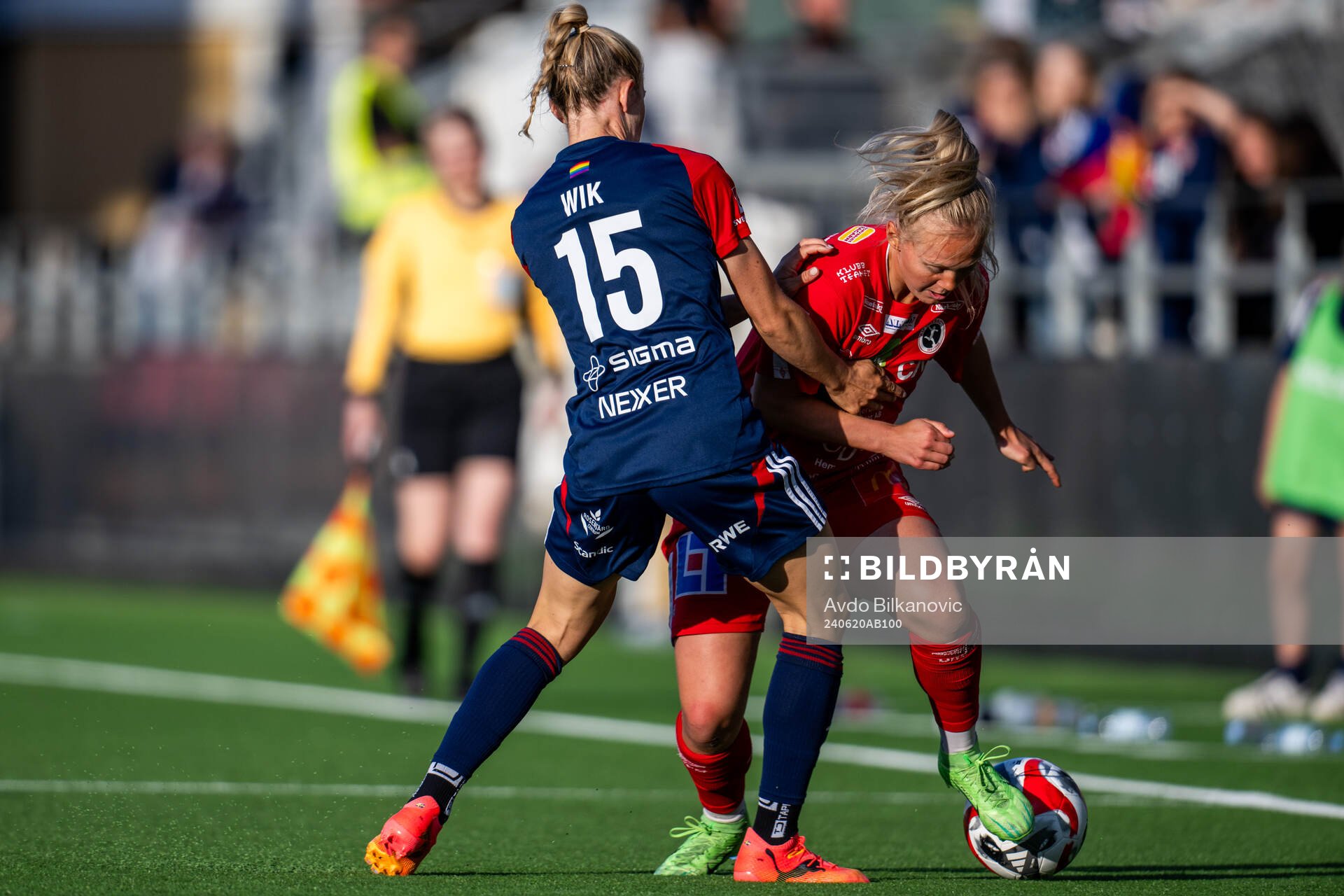 FC Rosengårds Jessica Wik och KIF Örebros Molly Johansson