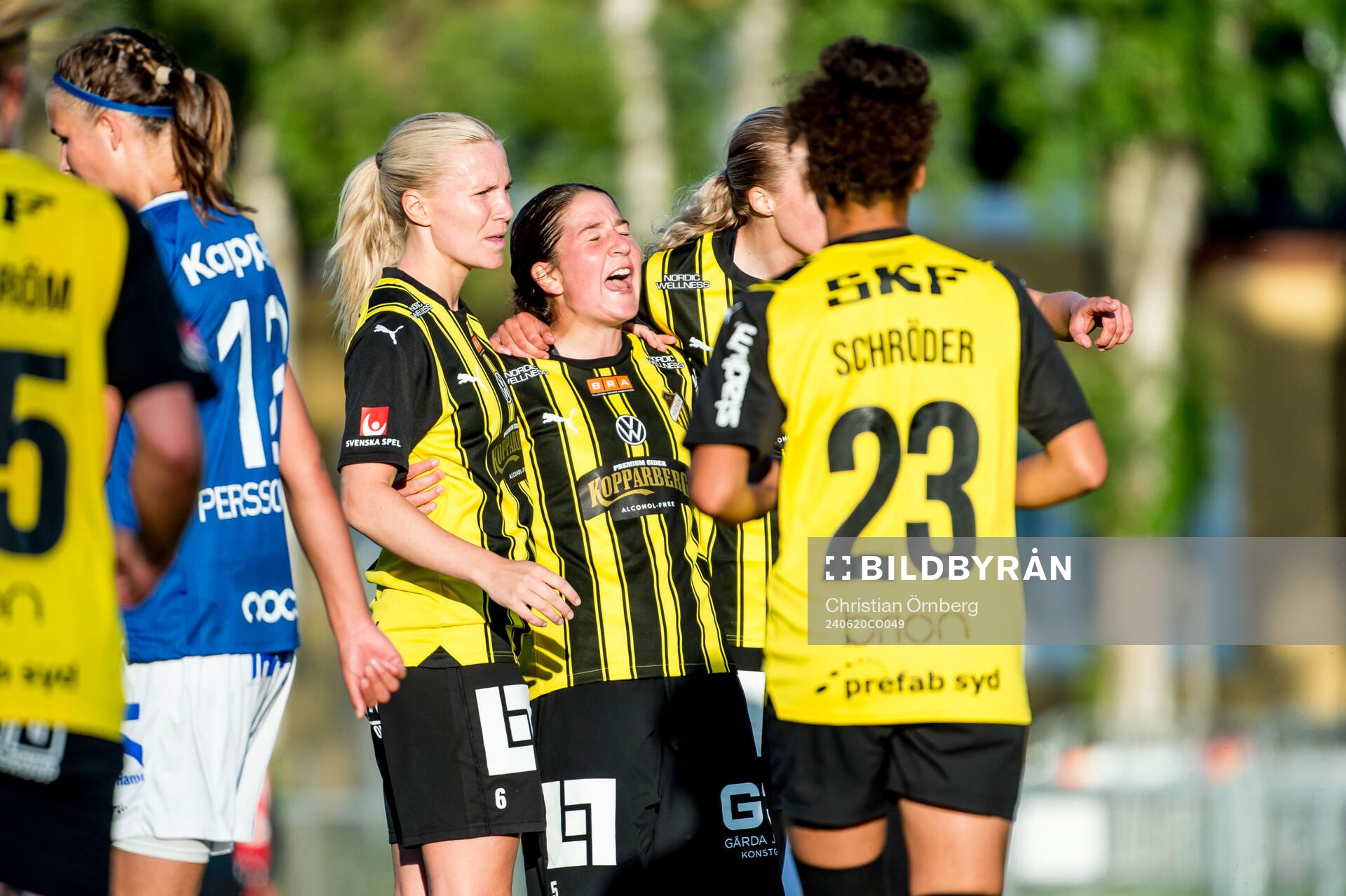 Häckens Josefine Rybrink jublar