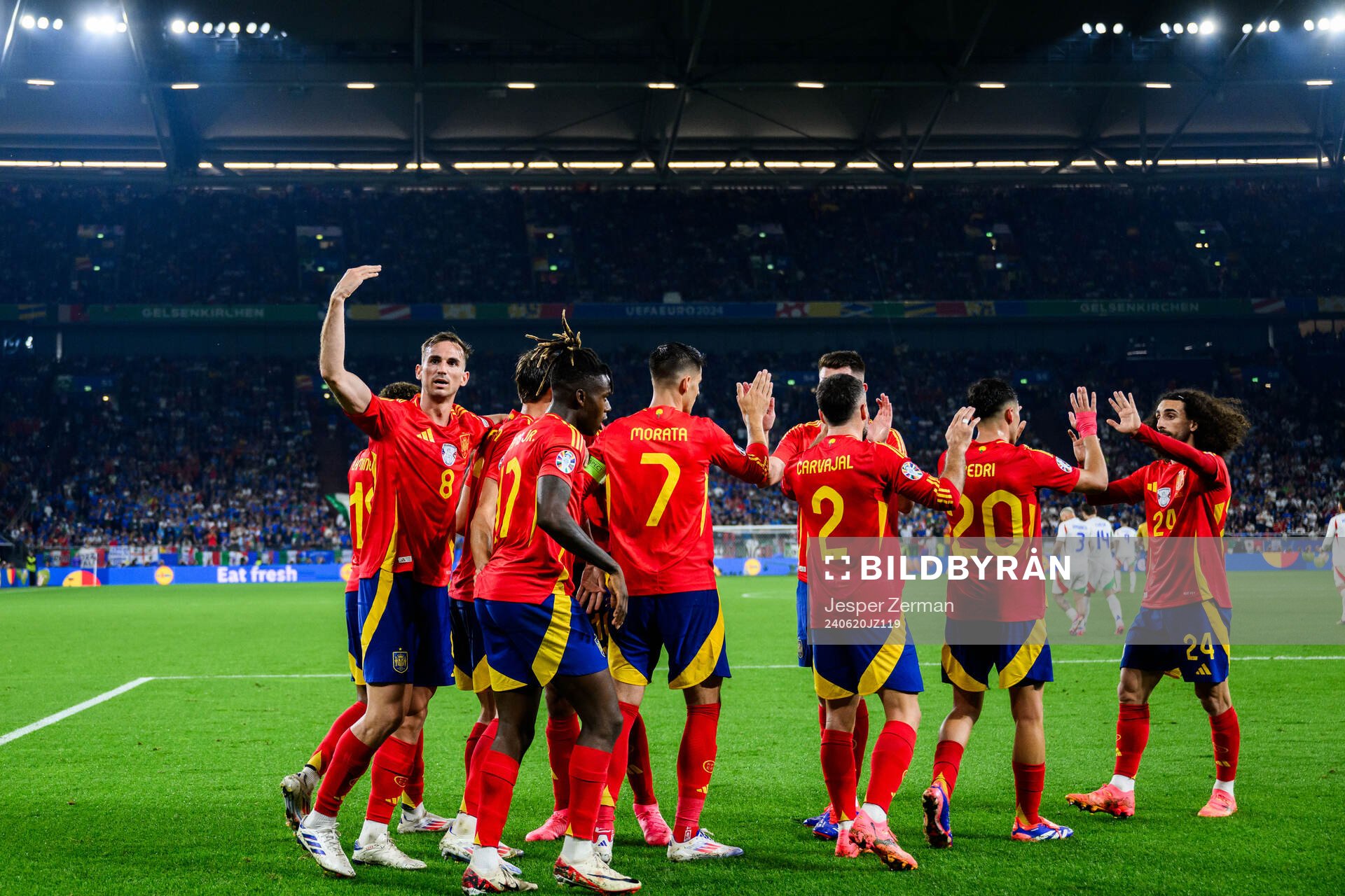 Players of Spain celebrate